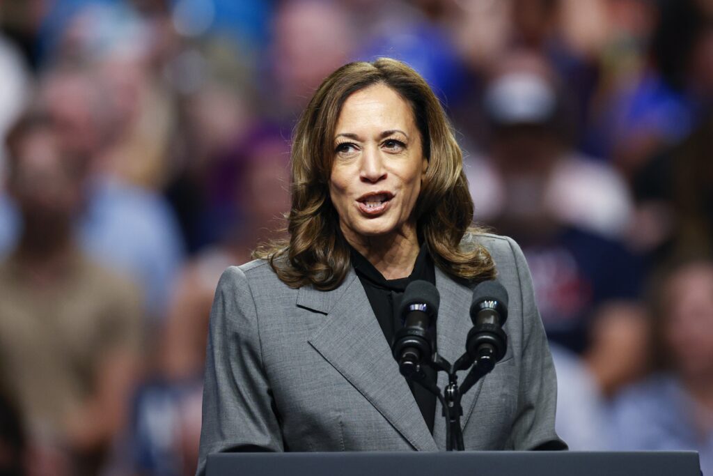 epa11616481 Democratic presidential candidate US Vice President Kamala Harris speaks during a campaign event at Veterans Memorial Coliseum at Alliant Energy Center in Madison, Wisconsin, USA, 20 September 2024.  EPA-EFE/KAMIL KRZACZYNSKI