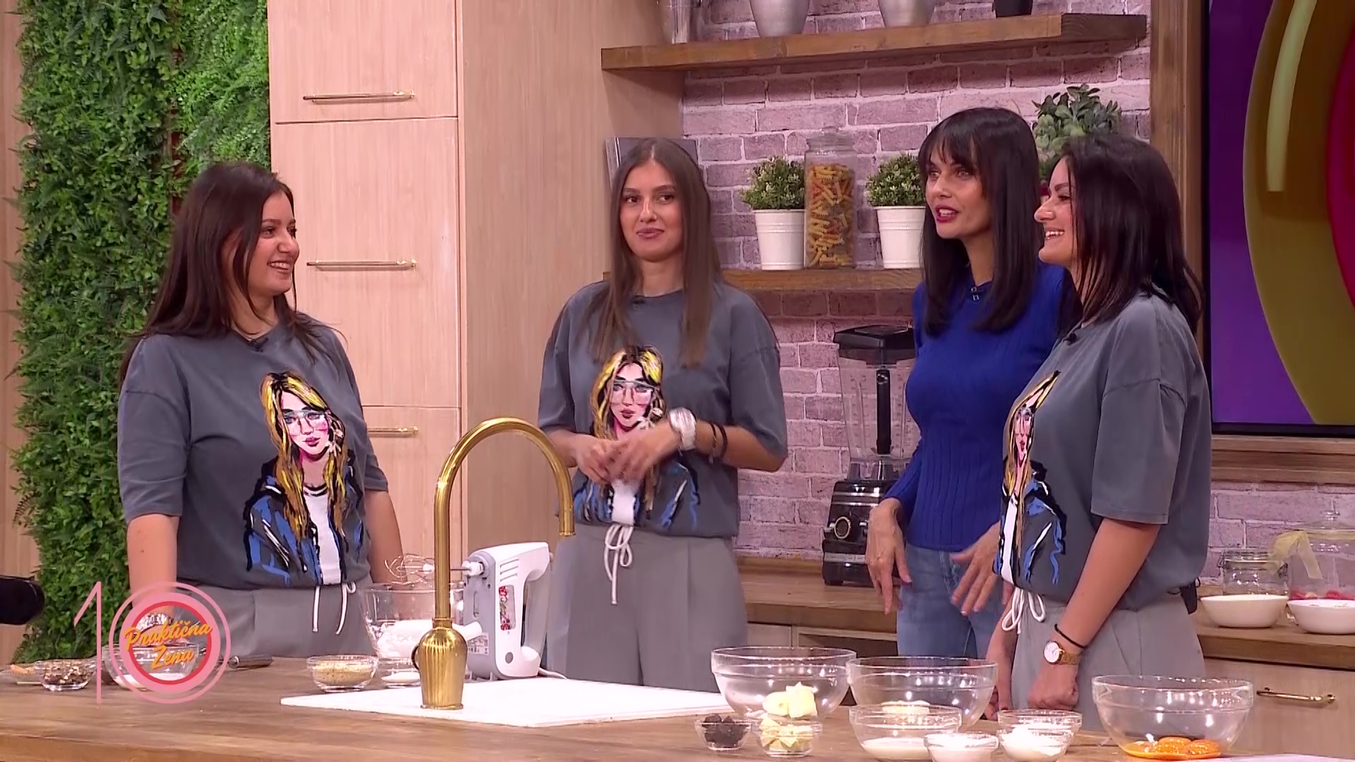 Praktična žena - Cartoon torta Pscreen01