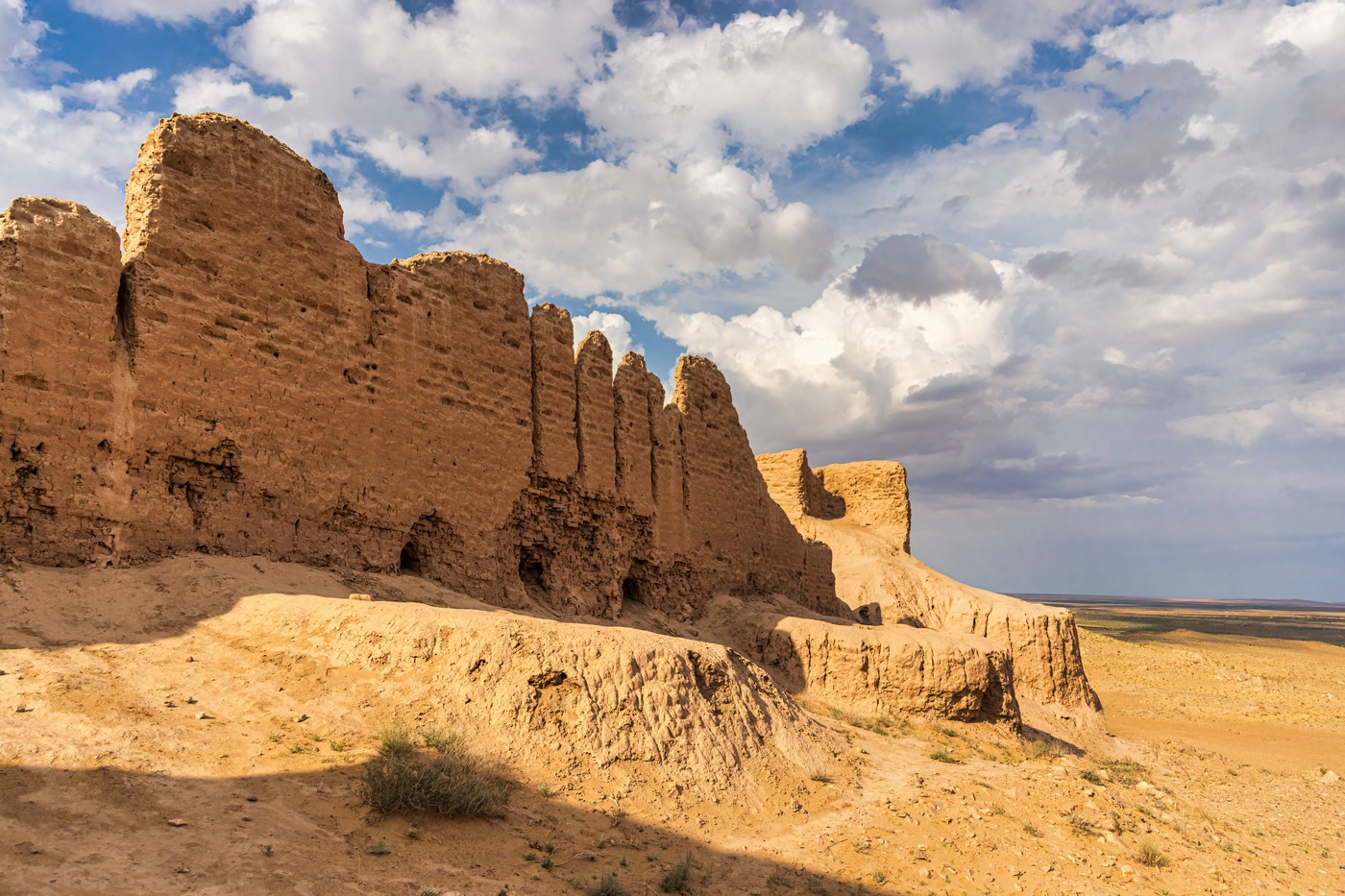 Ancient ruins of Khwarezm in Uzbekistan Ancient ruins of Khwarezm which was the center of the indigenous Khwarezmian civ