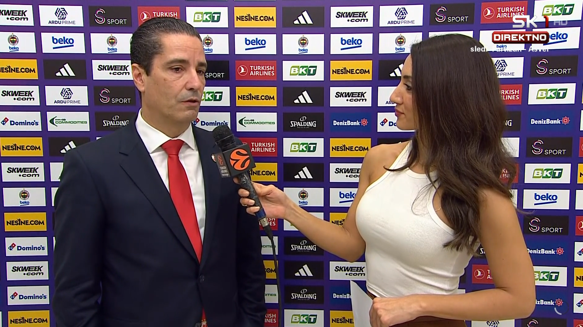 Sferopulos i novinarka