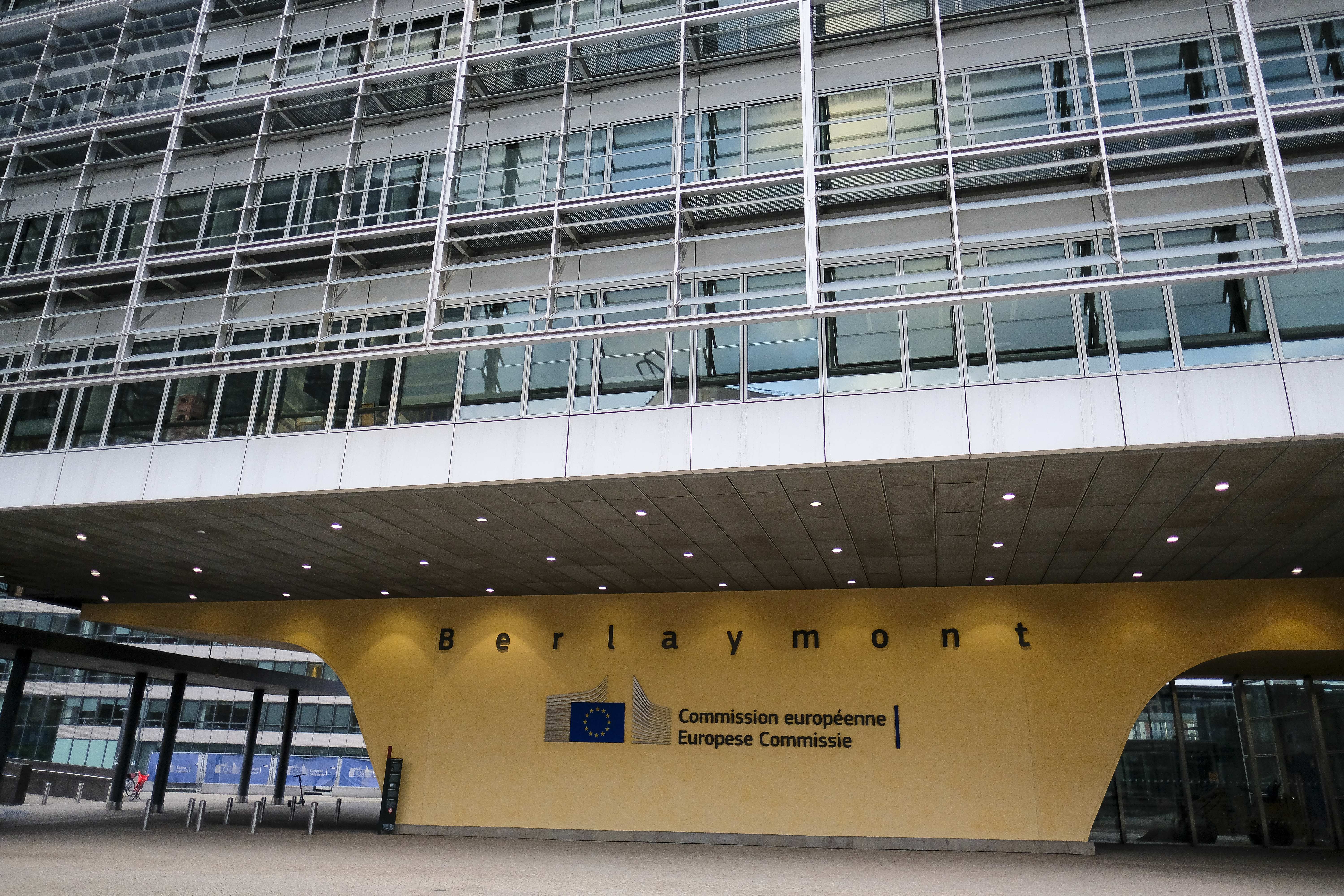 European flags at the European Commission in Brussels evropska komisija evropska unija