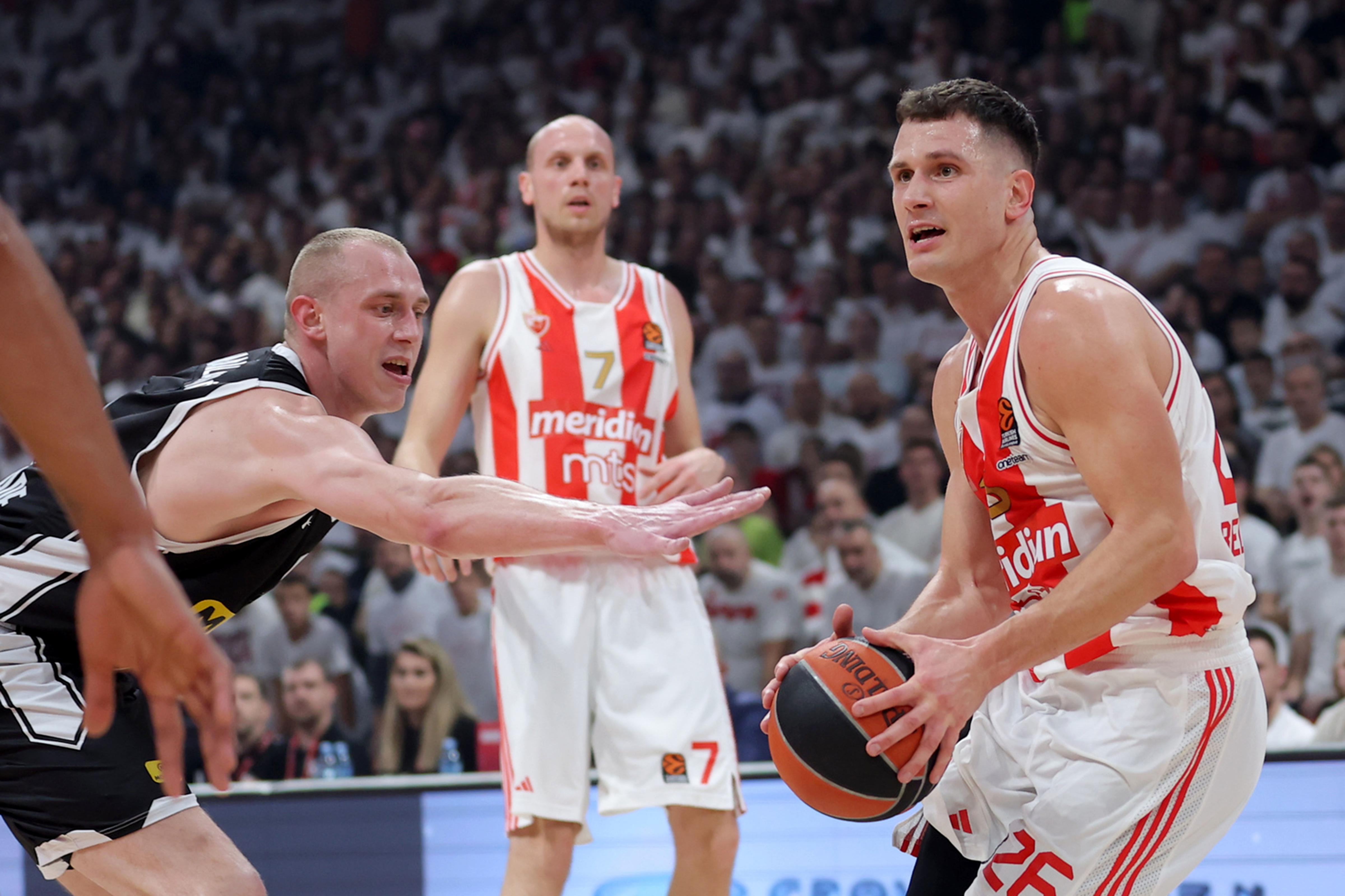 Crvena zvezda, Partizan, košarka, derbi Foto: STARSPORT