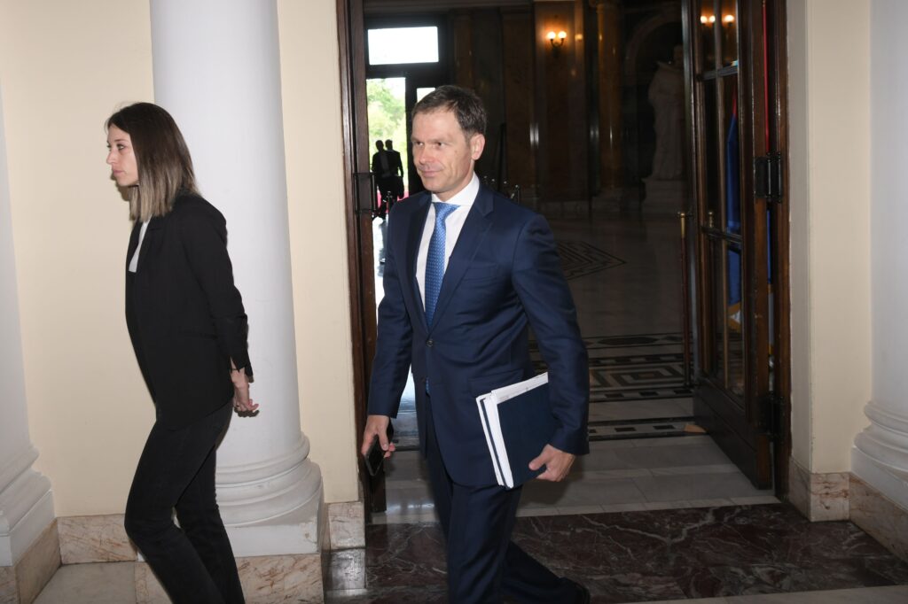 Beograd, 02.05.2024. Narodna skupština, poslanici, izbor nove Vlade Srbije, Vlada Srbije, Parlament Foto: Goran Srdanov/Nova.rs