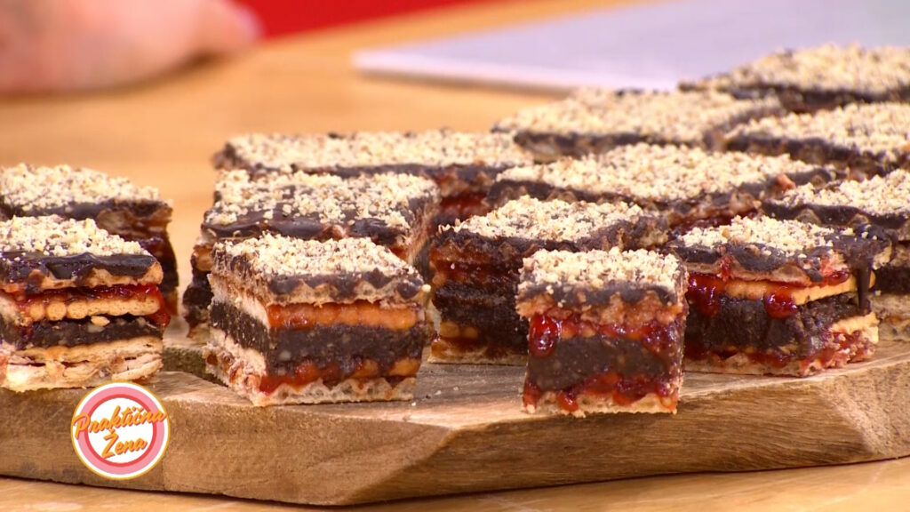 Praktična žena - Oblande od šumskog voća