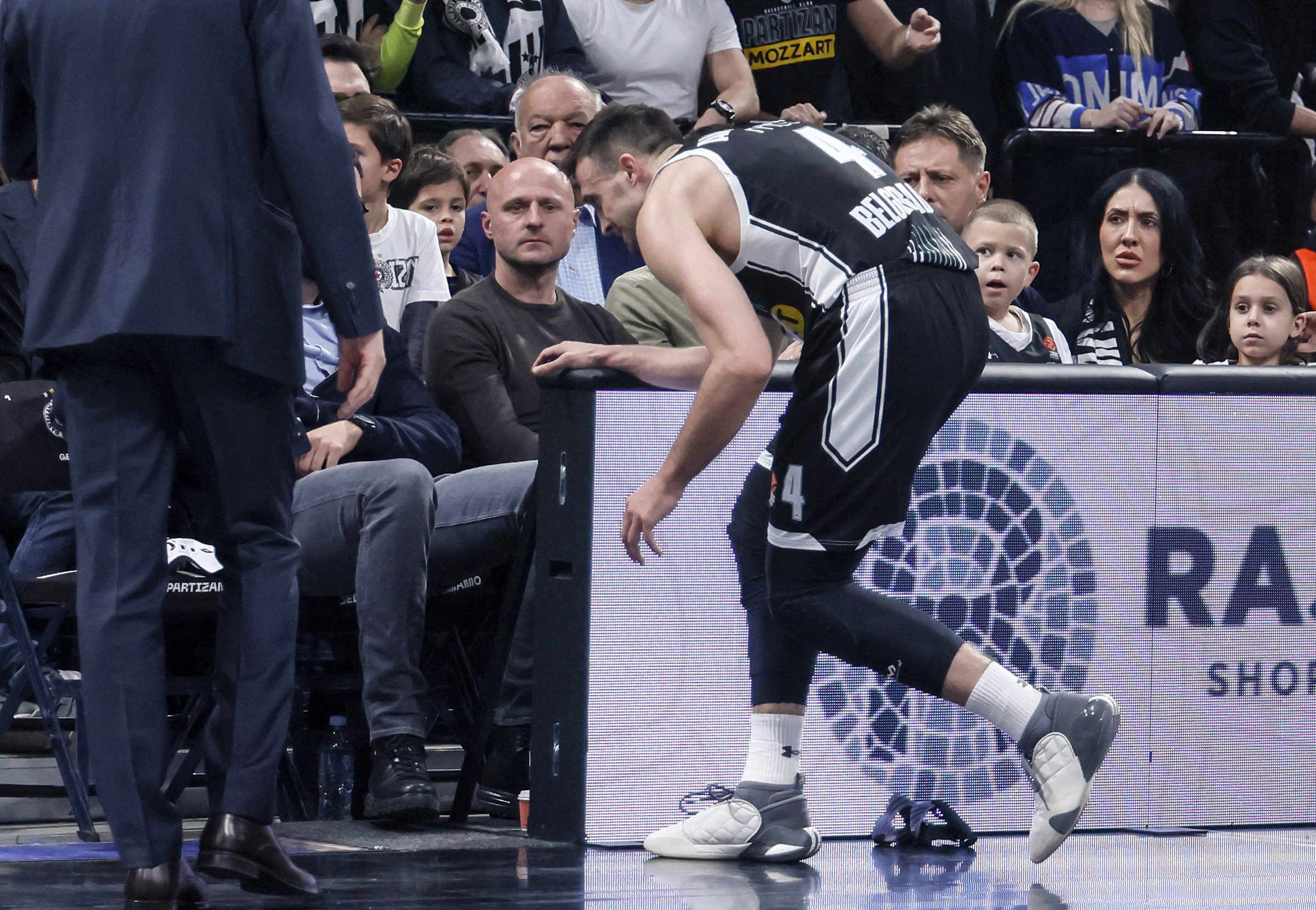 aleksa avramović
during regular season round 13 Euroleague basketball match between Partizan and EA7 Emporio Armani Milano in Belgrade, Serbia on December 7, 2023.
photo: Pedja Milosavljevic/STARSPORT