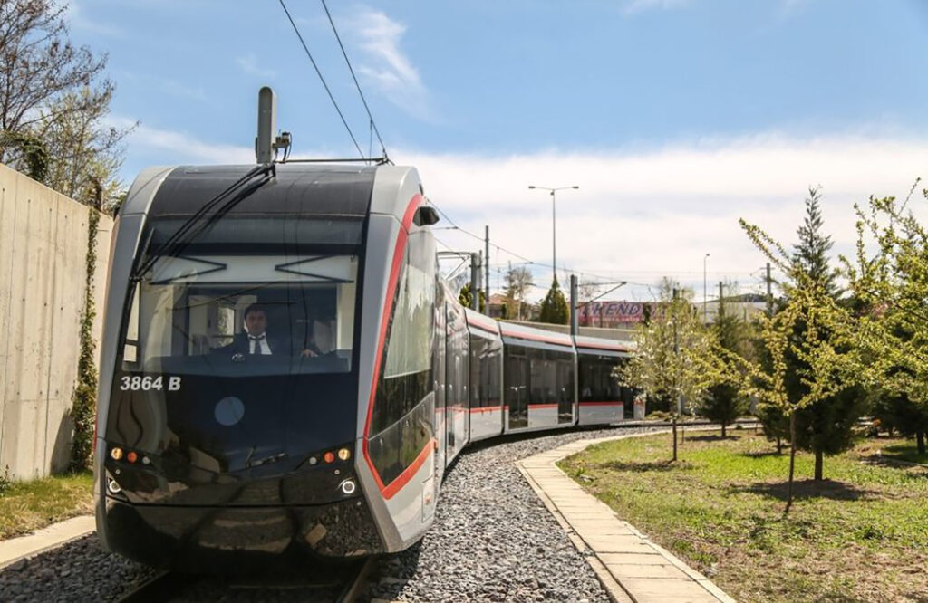 1718184189-1718096246-tramvaj1-1024x666.jpg