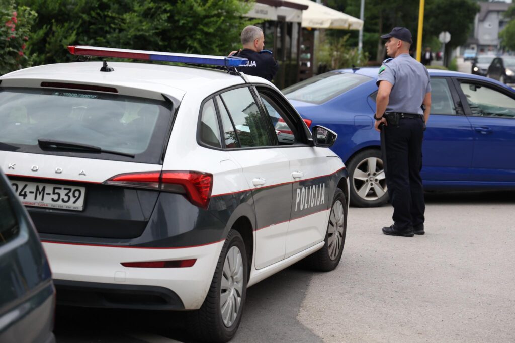 Bosna i Hercegovina, policija, Pucnjava u školi, osnovna škola Lukavac Foto:  D.H./N1