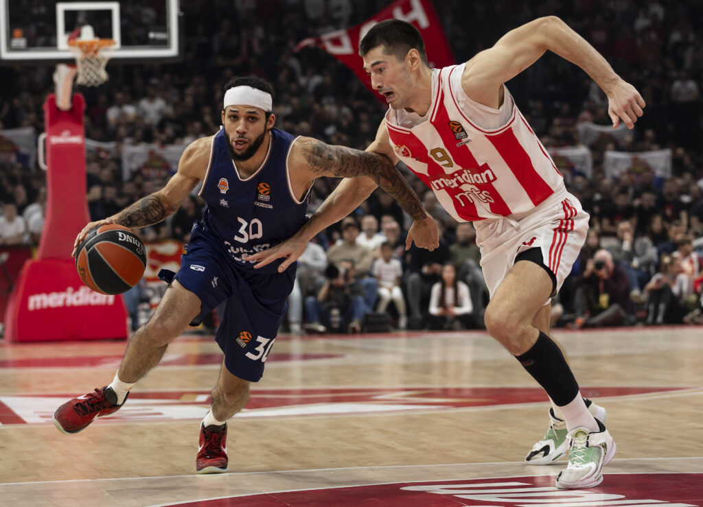 during the 2023/2024 Turkish Airlines EuroLeague match between Crvena Zvezda Meridianbet Belgrade v Baskonia Vitoria Gasteiz at Stark Arena on January 30, 2024 in Belgrade, Serbia. (Photo by Srdjan Stevanovic/Starsport.rs ©)