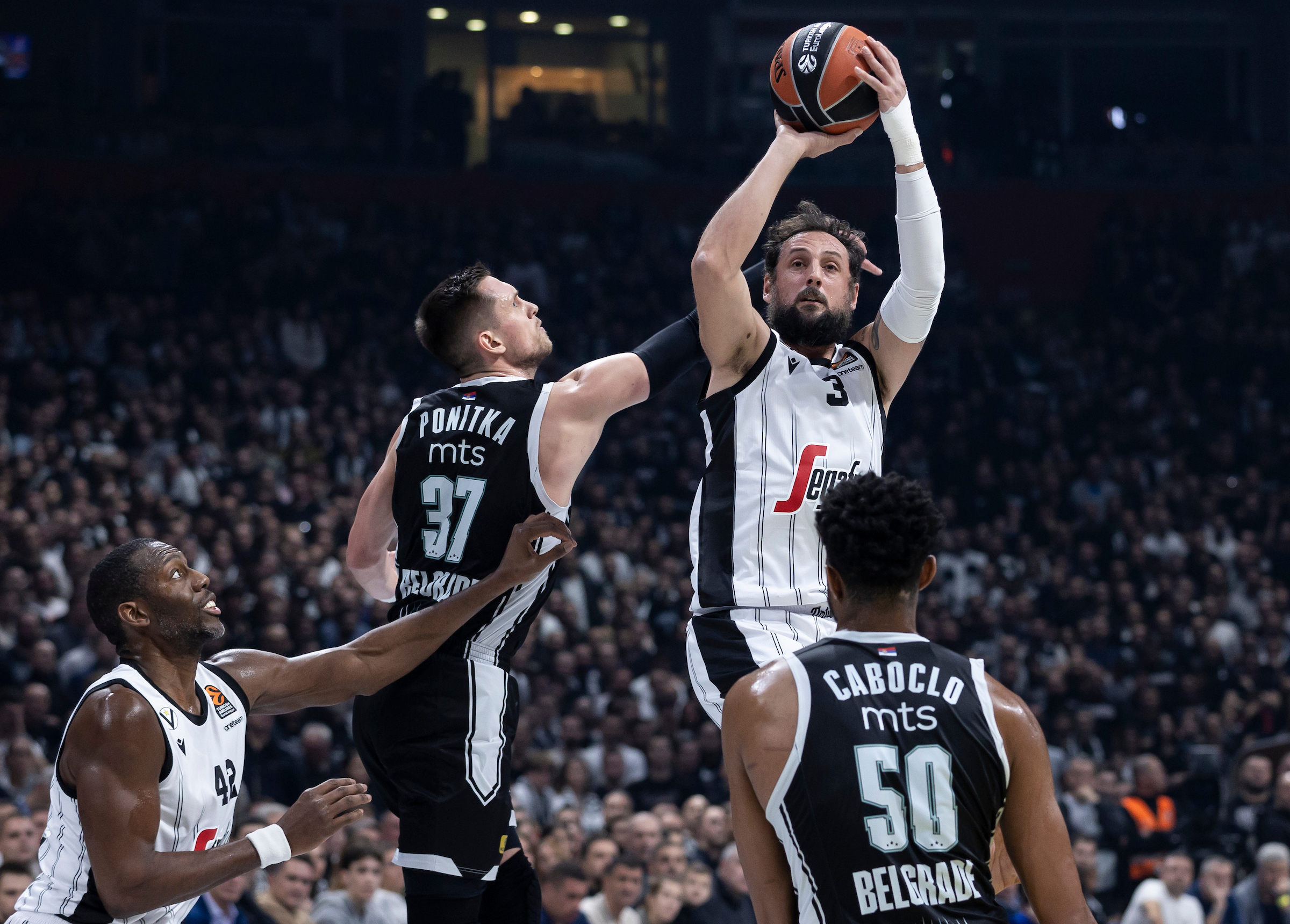 Partizan Mozzart Bet Belgrade v Virtus Bologna - 2023/2024 Turkish Airlines EuroLeague