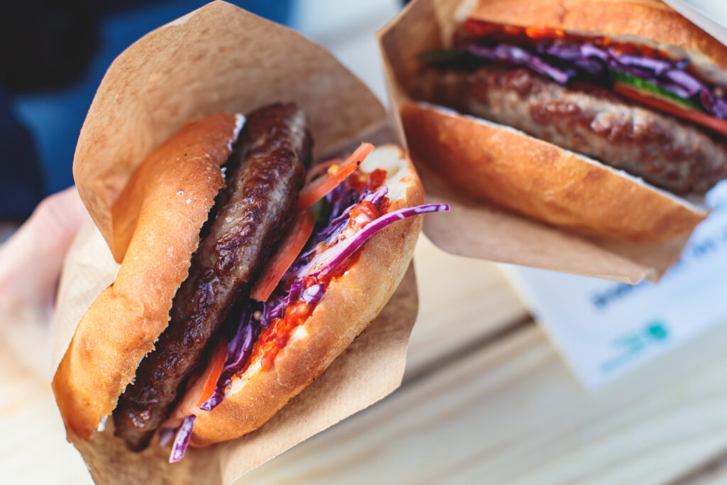 Ulična hrana, Balkan, Srbija, roštilj, pljeskavica Foto: Shutterstock