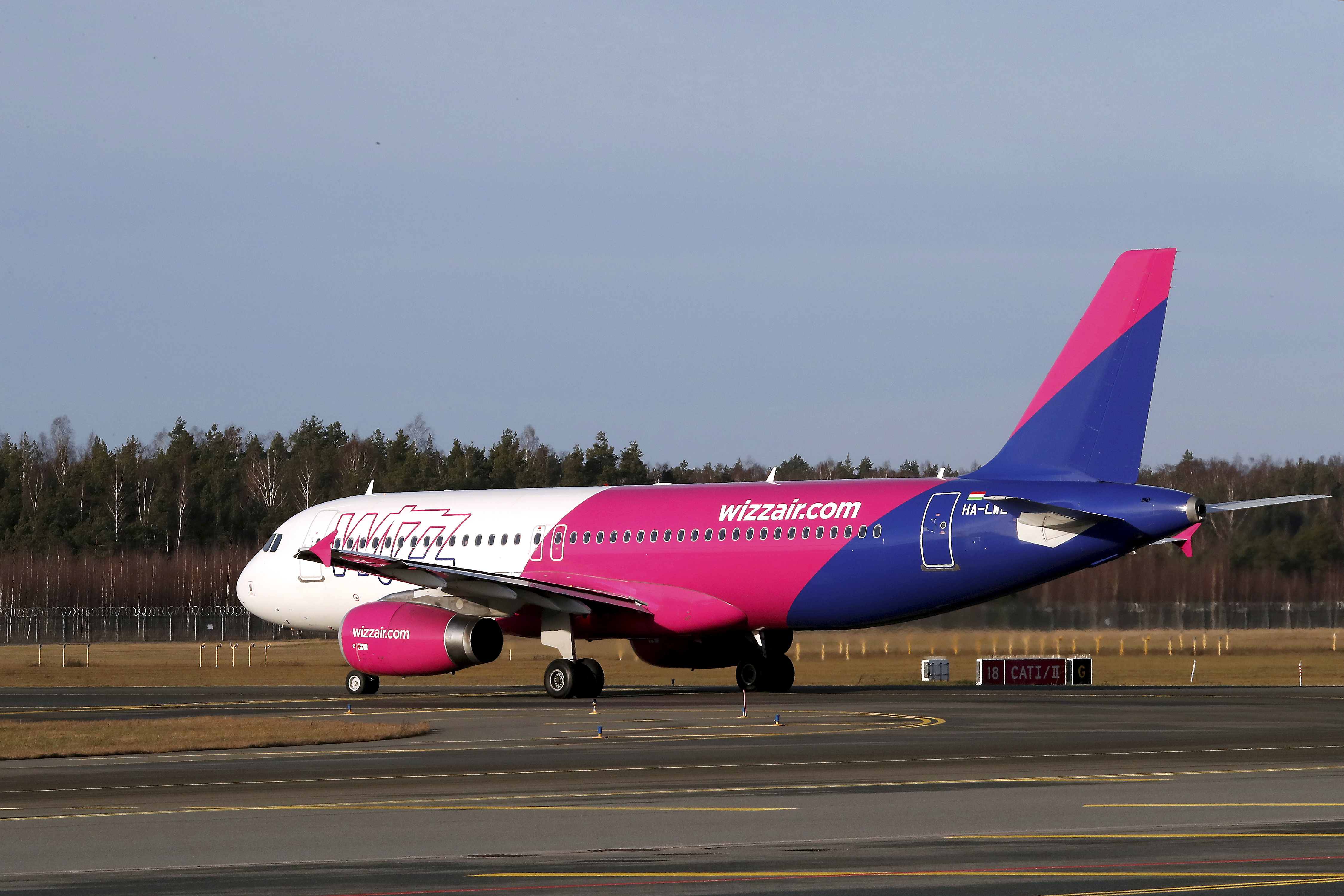 epa08136804 Wizz Air Airbus A320-232 plane takes off from Riga International Airport, in Riga, Latvia, 17 January 2020.  EPA-EFE/TOMS KALNINS