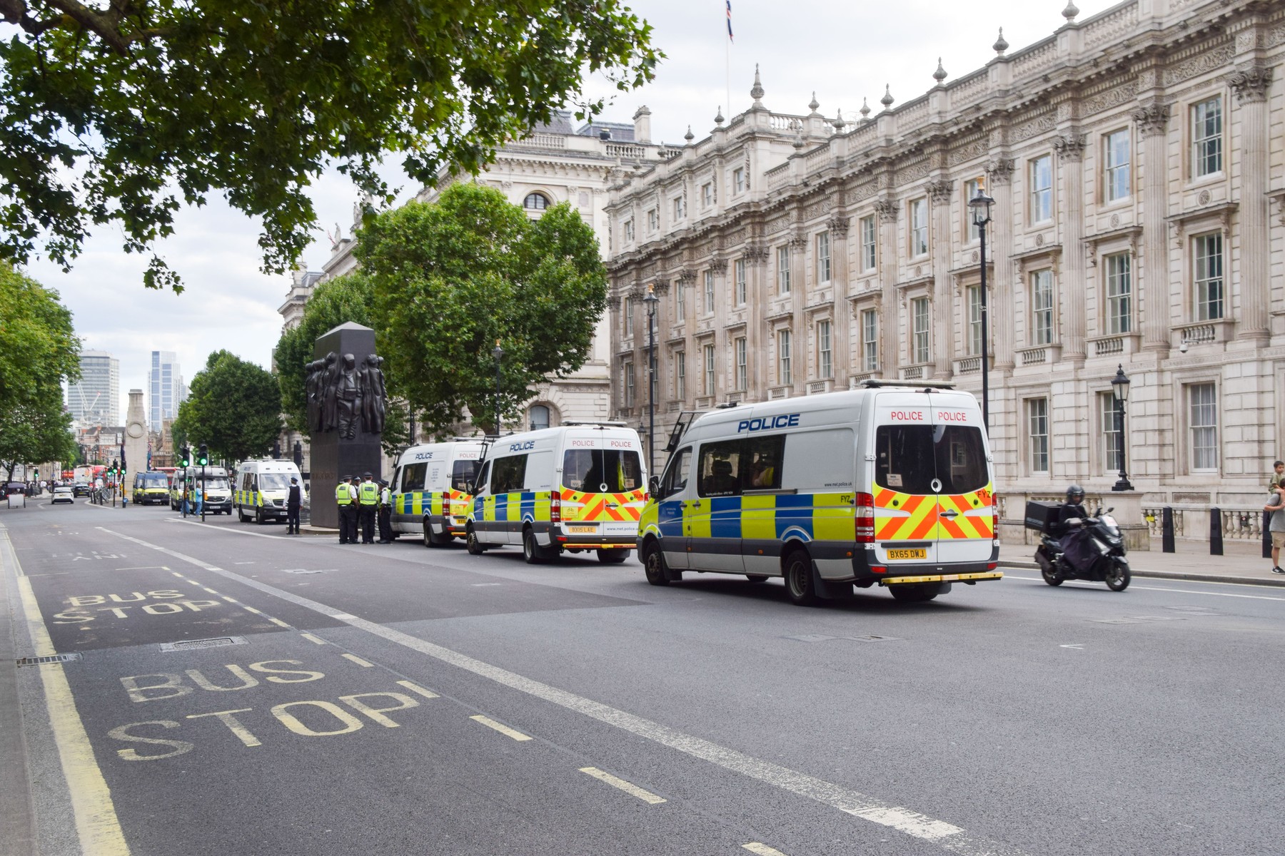 Tommy Robinson supporters gather outside New Scotland Yard, London, England, Uk - 28 Jul 2024