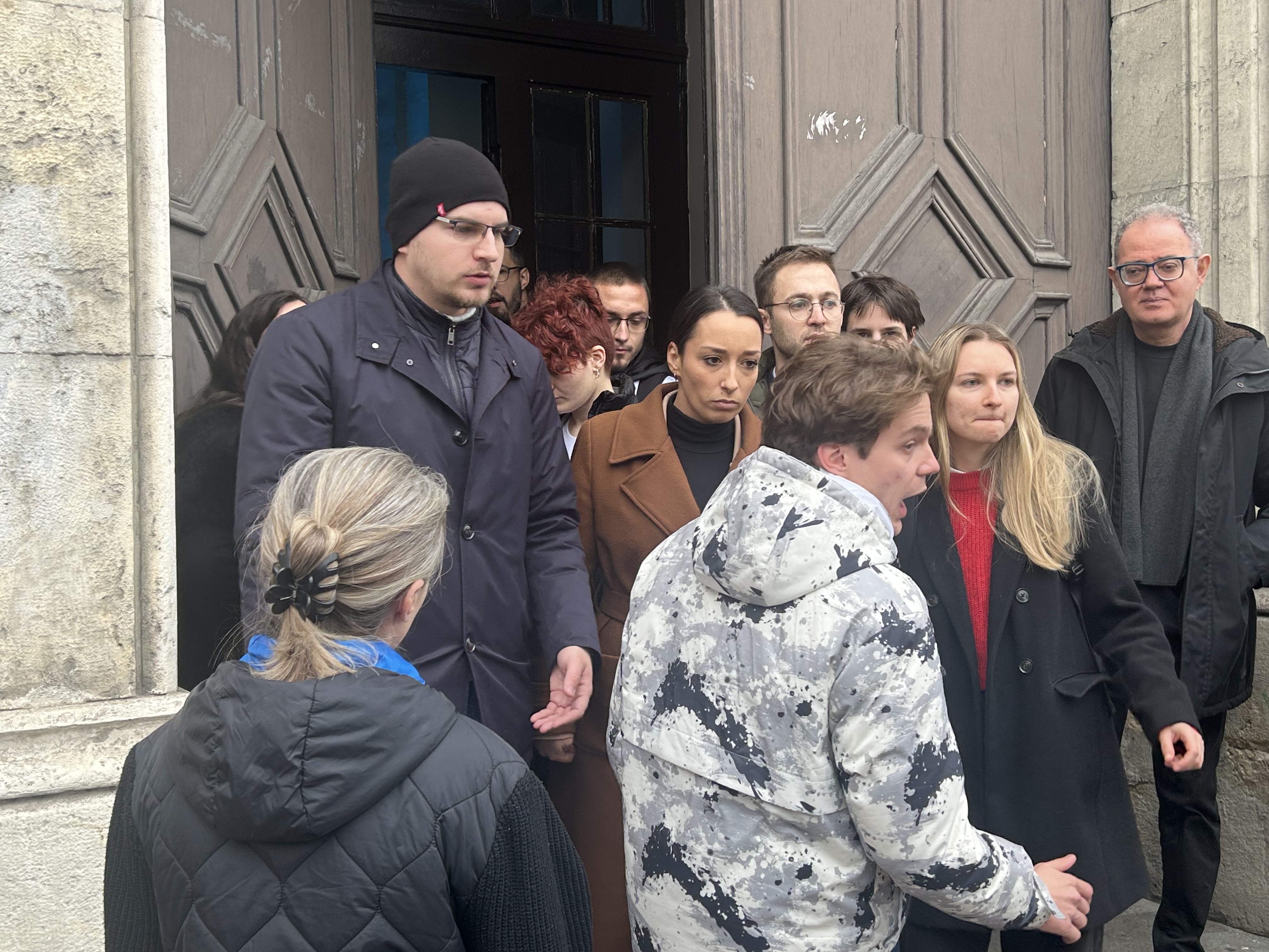 Rektorat, studenti hteli da uđu u rektorat