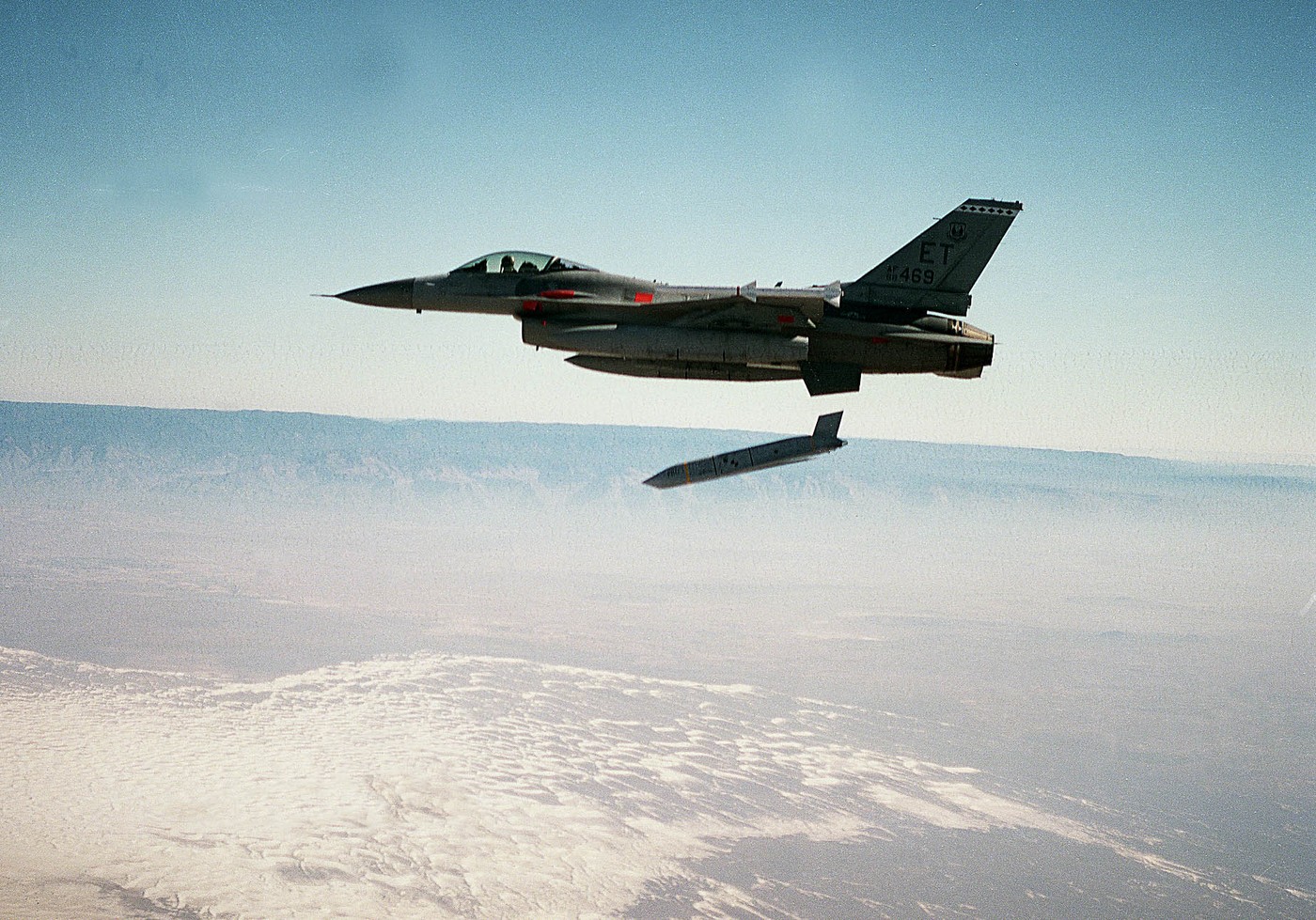 This undated US Air Force file photo shows a Joint Air-to-Surface Standoff Missile (JASSM) fired during testing.,Image: 69624232, License: Rights-managed, Restrictions: , Model Release: no, Credit line: US AIR FORCE / AFP / Profimedia