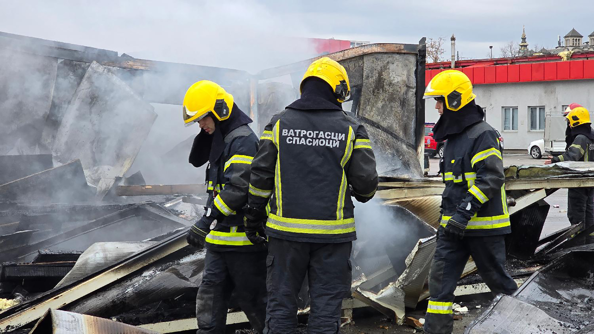 Mesto: Beograd
Datum: Fri Nov 29 11:02:42 CET 2024
Dogadjaj: HRONIKA - kontejnere za radnike iza stare železničke stanice zahvatio je požar
Fotoreporter: Marko Dragoslavić
Izvor: FoNet