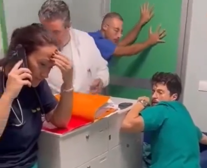 Lekari se zabarikadirali