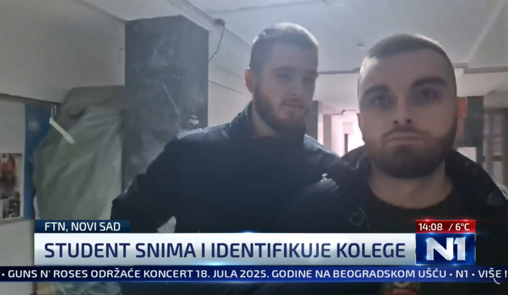 Novinarki N1 otet telefon na FTN u Novom Sadu   Lea Apro