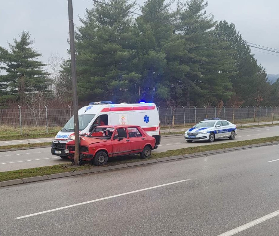 Slika udes, nesreca vizantijski bulevar
External