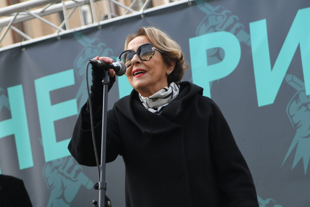Beograd, 30.12.2023. Terazije, kod Terazijske česme, protest zbog izborne krađe, proglas Foto: Amir Hamzagić/Nova.rs