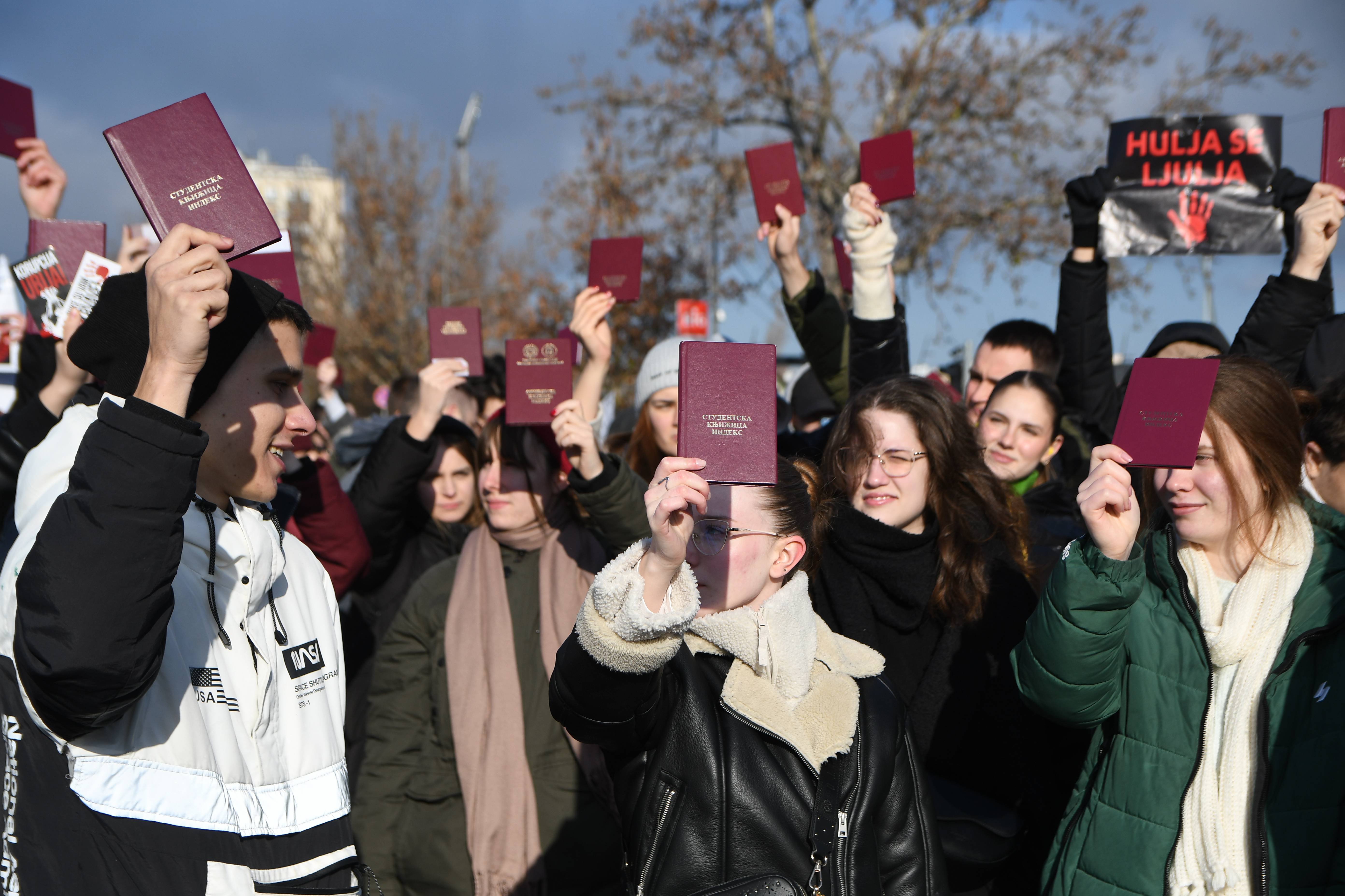 PROTESTNA SETNJA NOVOSADSKIH STUDENATA