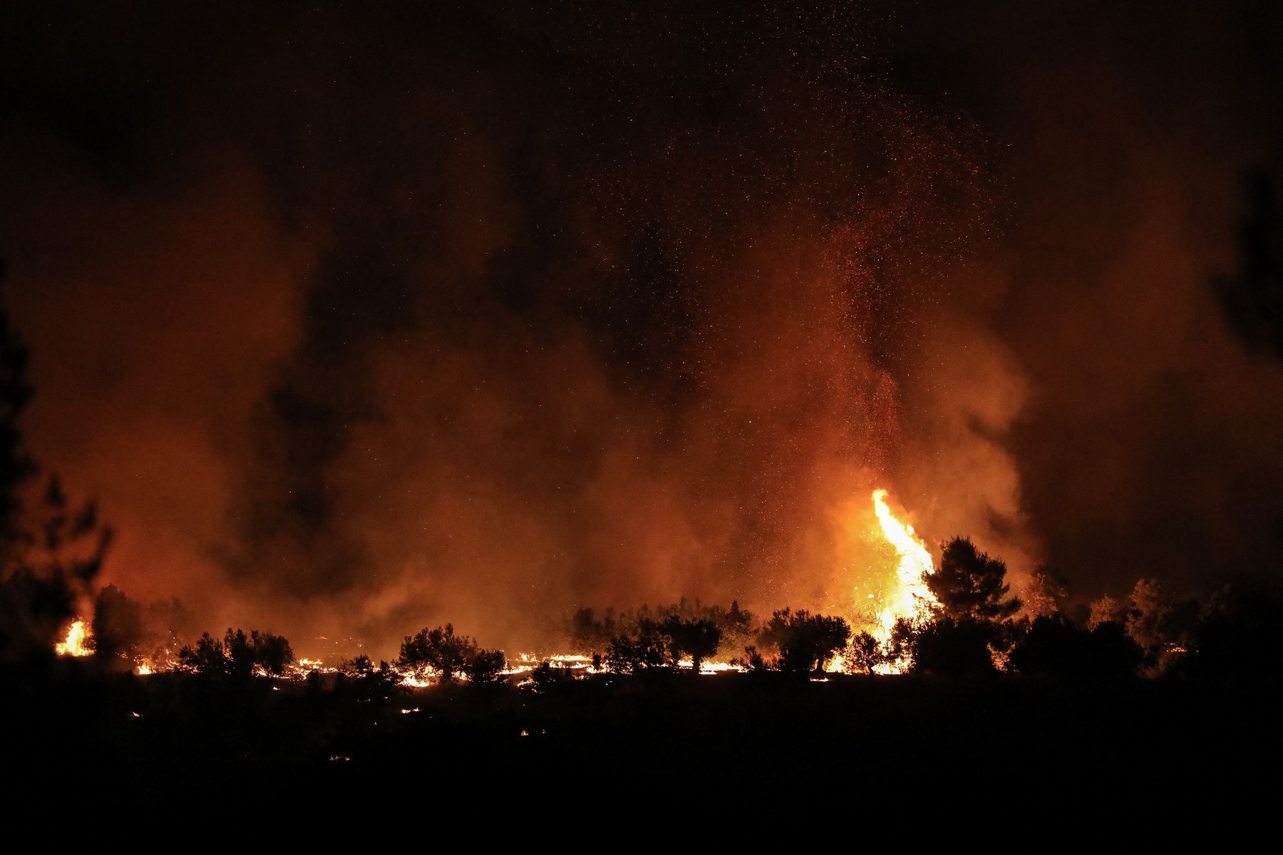 Wildfire near the village of Galataki in Corinthia, Greece on July 22, 2020. George Vitsaras / SOOC,Image: 546092988, License: Rights-managed, Restrictions: GREECE OUT, Model Release: no, Credit line: George Vitsaras / AFP / Profimedia