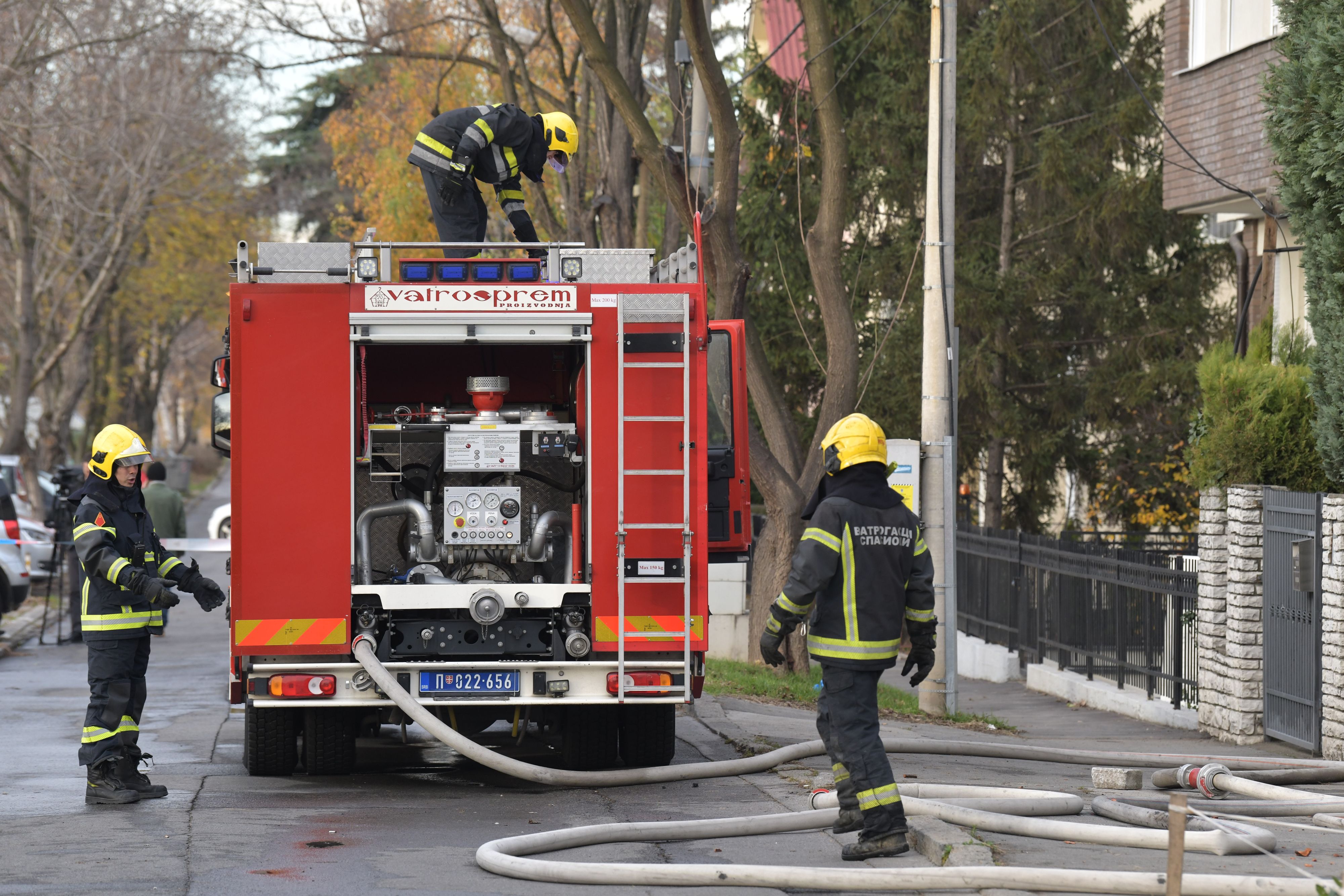 Beograd 02.12.2021. Zemun, požar, kuća, vatrogasci, hronika,  vatrogasni kamion, ilustracija Foto: Goran Srdanov/Nova.rs