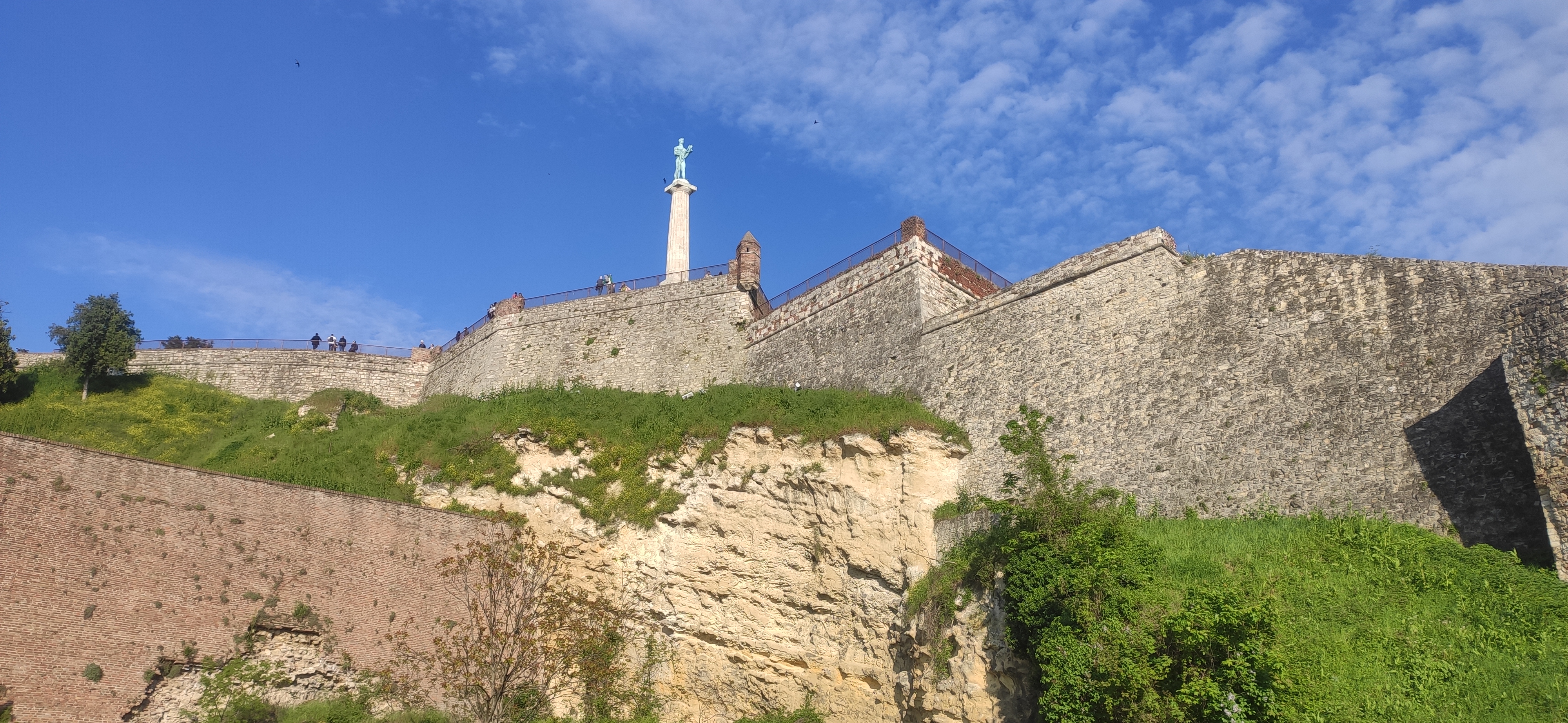 Kalemegdan donji grad, zidine Kalemegdana, Pobednik