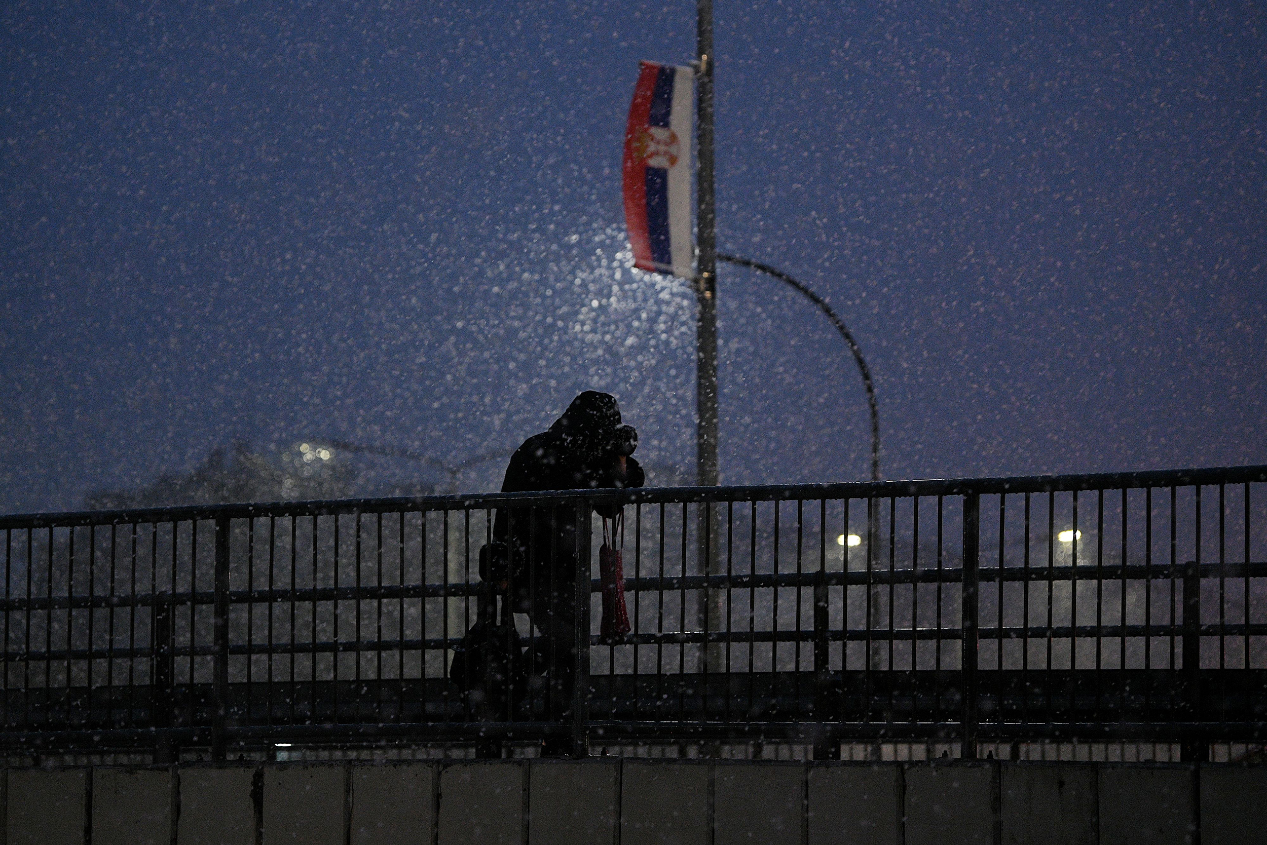 Beograd 06.12.2023. Sneg, vreme, vremenska prognoza, zima, zimsko vreme Foto: Filip Krainčanić/Nova.rs zastava srbije