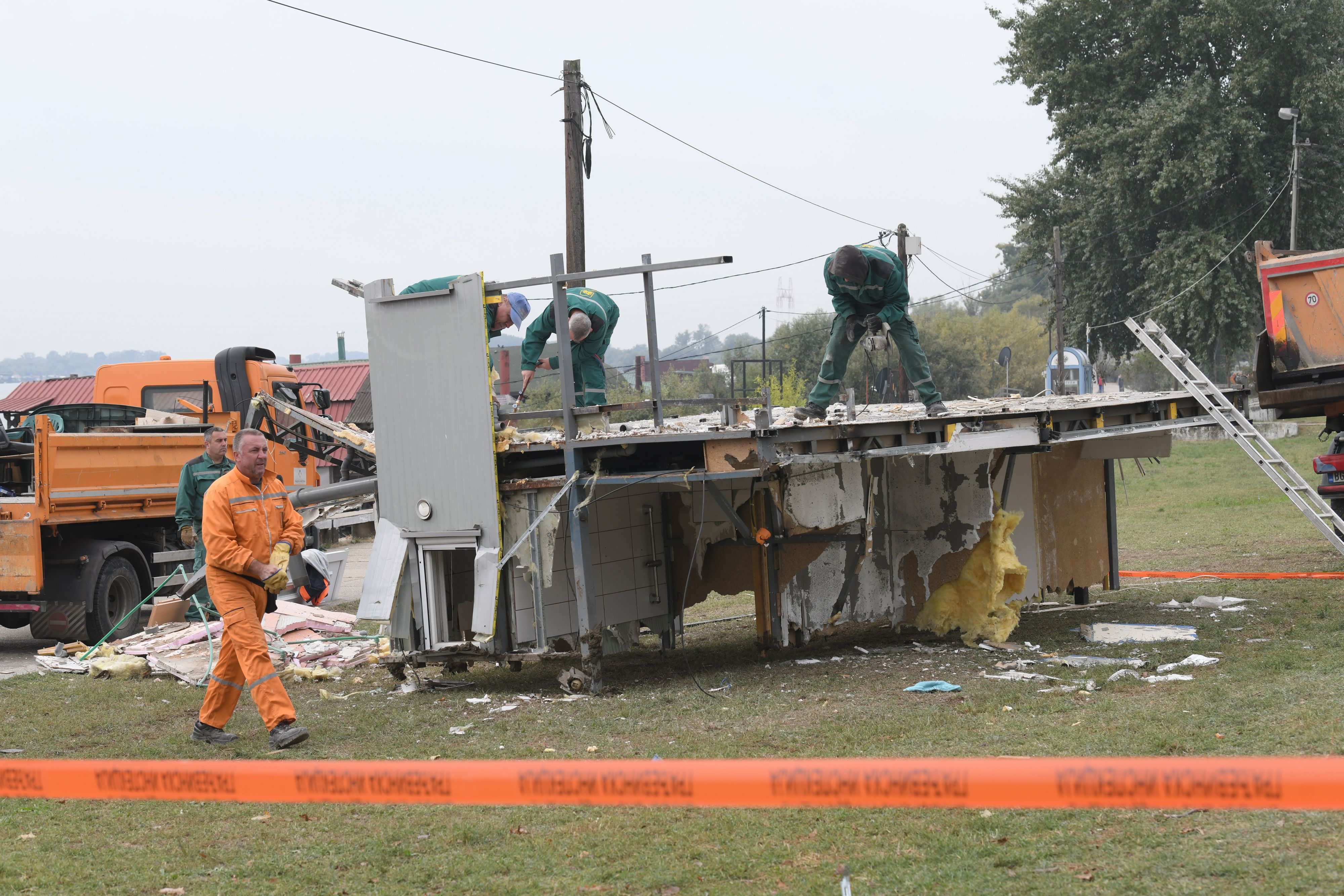 Beograd 17.10.2023. Savski nasip, Savski kej, rušenje, uklanjanje splavova, splavovi Foto: Goran Srdanov/Nova.rs