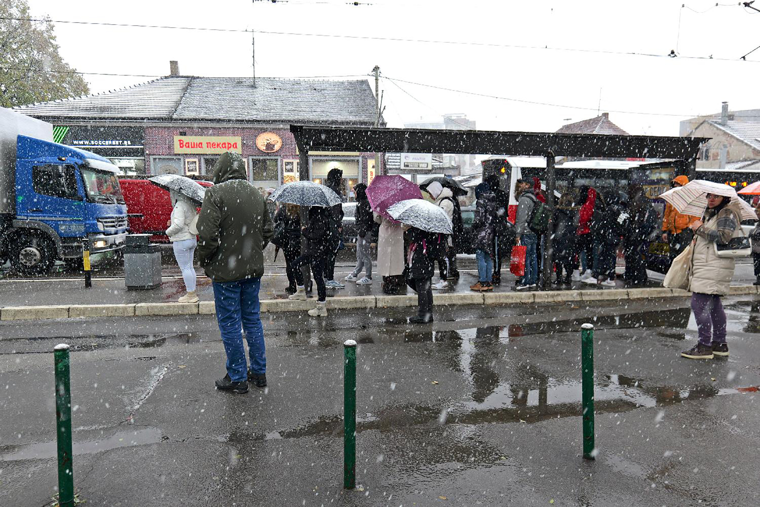 Mesto: Beograd
Datum: Fri Nov 22 15:11:20 CET 2024
Dogadjaj: DRUŠTVO/VREME - u Beogradu je danas pao prvi sneg
Fotoreporter: Milica Vučković
Izvor: FoNet