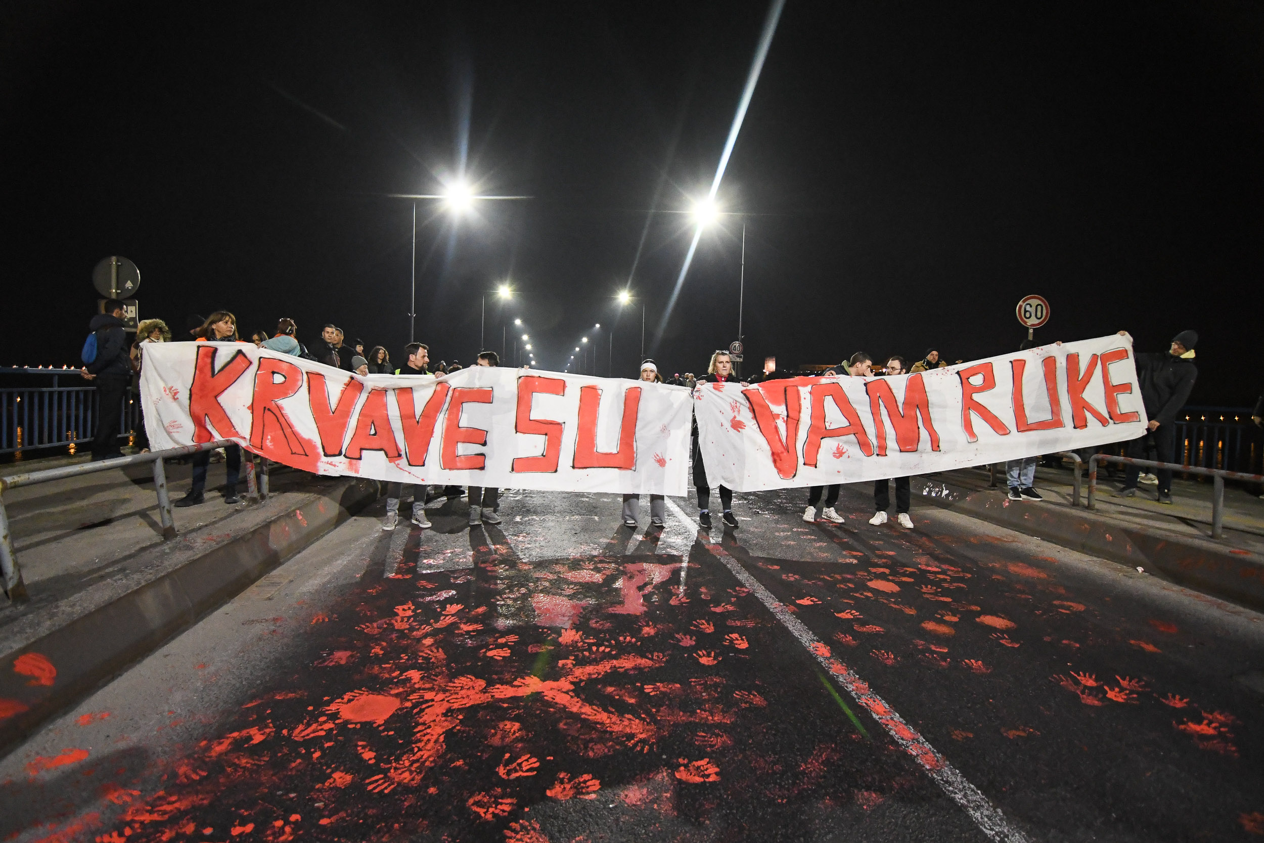Novi Sad, 8.11.2024. Blokada Varadinskog mosta, novi protest foto Nenad Mihajlovic Nova rs
