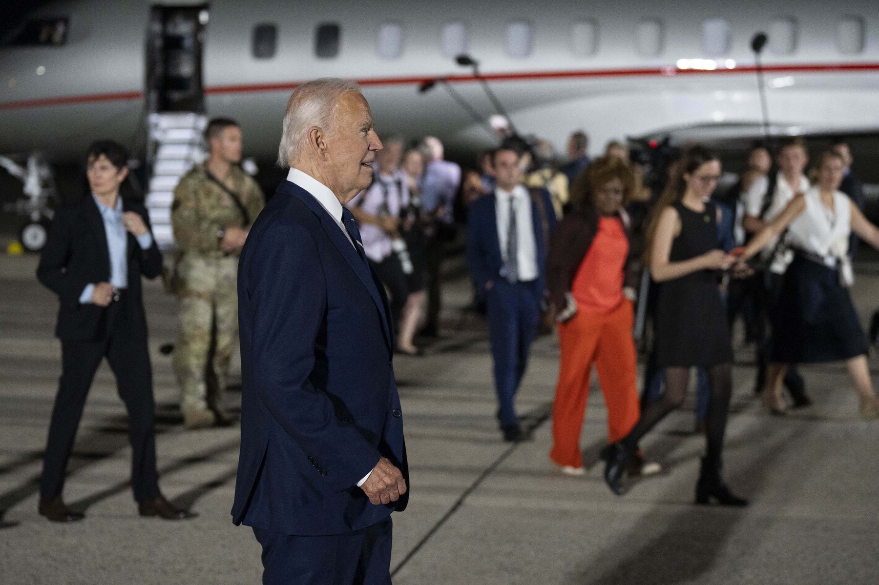 US President Biden and Vice President Harris welcome Americans after US-Russia prisoner swap