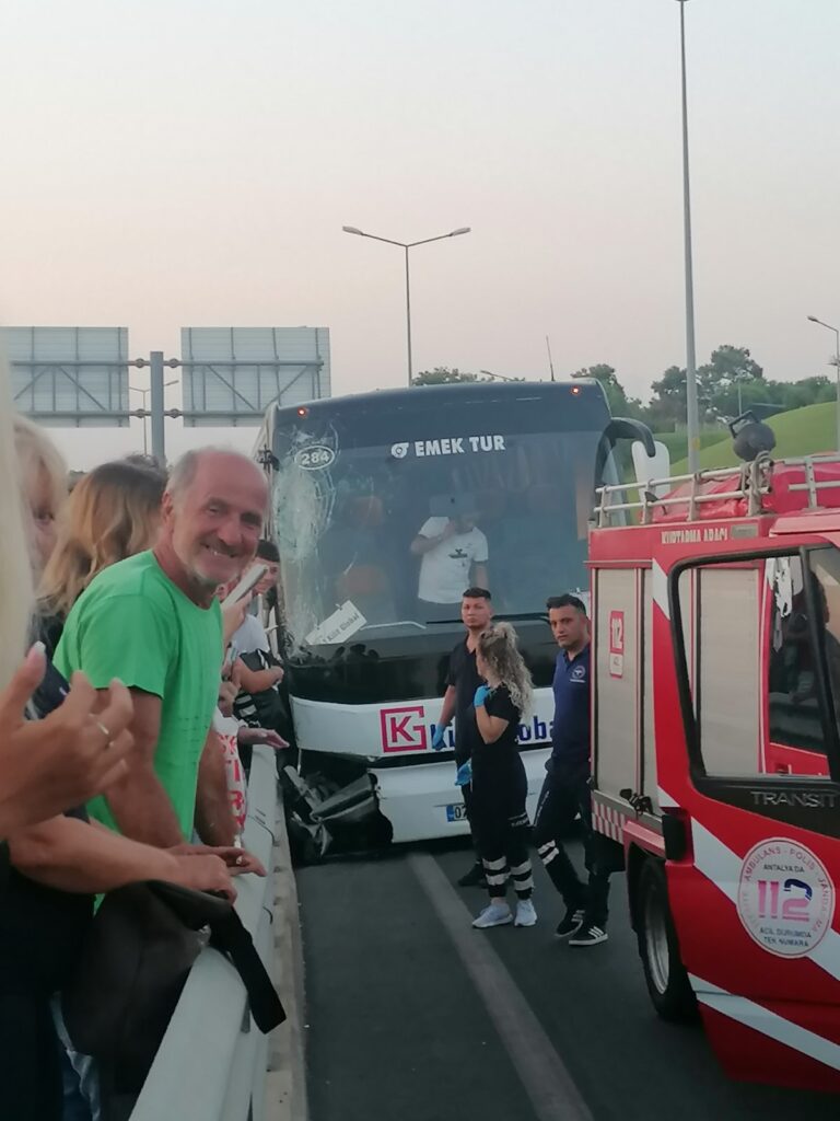 Nesreća u Turskoj, autobus, naši turisti, udes, poslao Goran Petrić, tj. slike su od njegovog druga