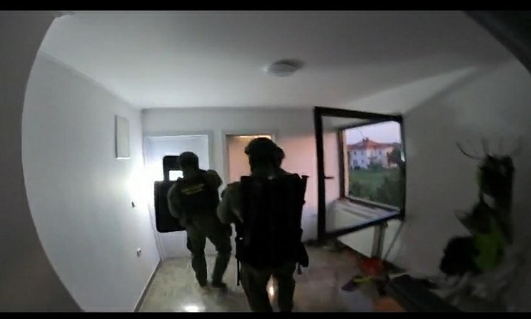 Hrvatska policija hapsi Srbina, Bosanca i Crnogorca foto: PU Zagrebačka