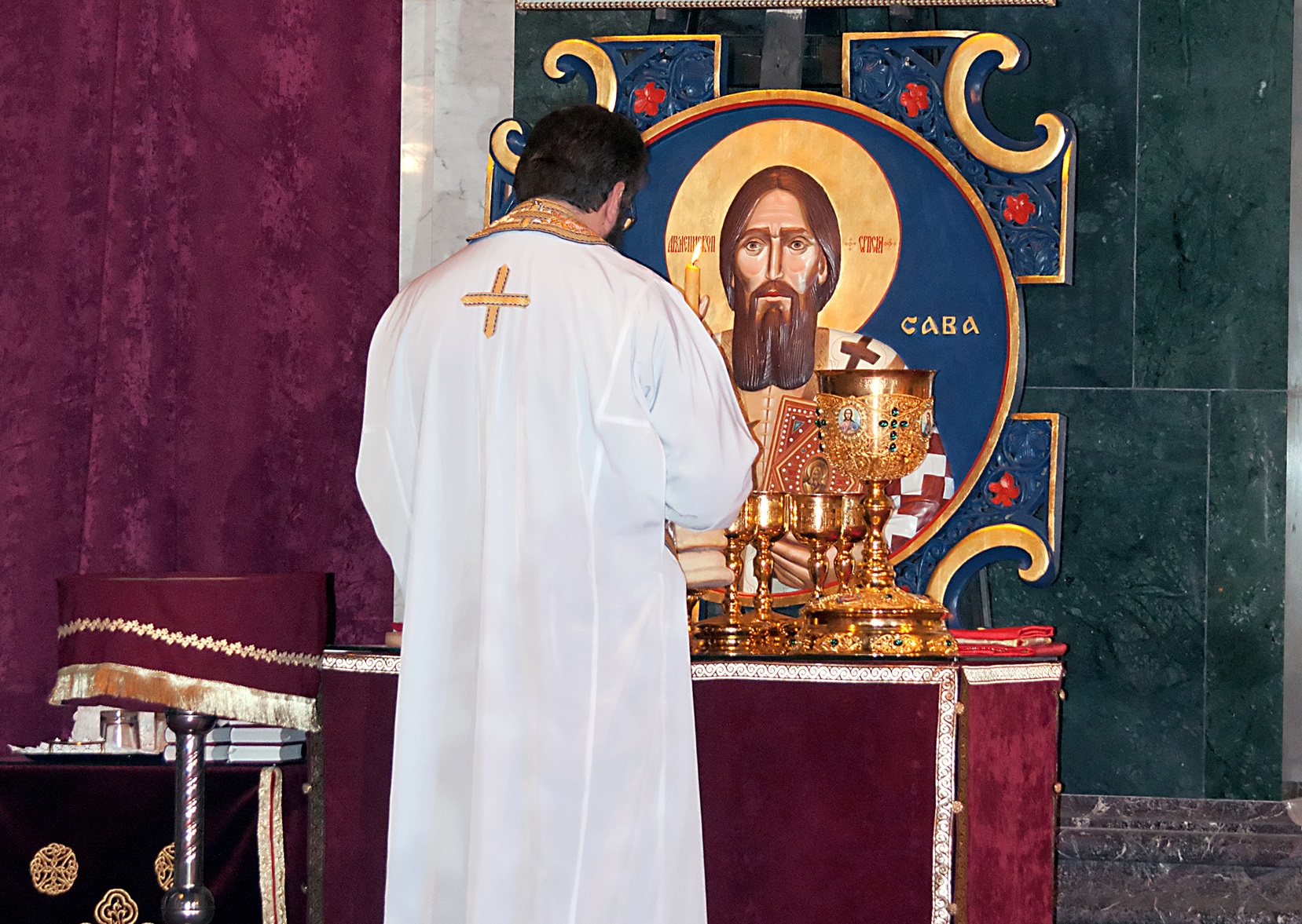 Belgrade-january,7.preparation,For,The,Christmas,Liturgy,In,The,Temple,Of