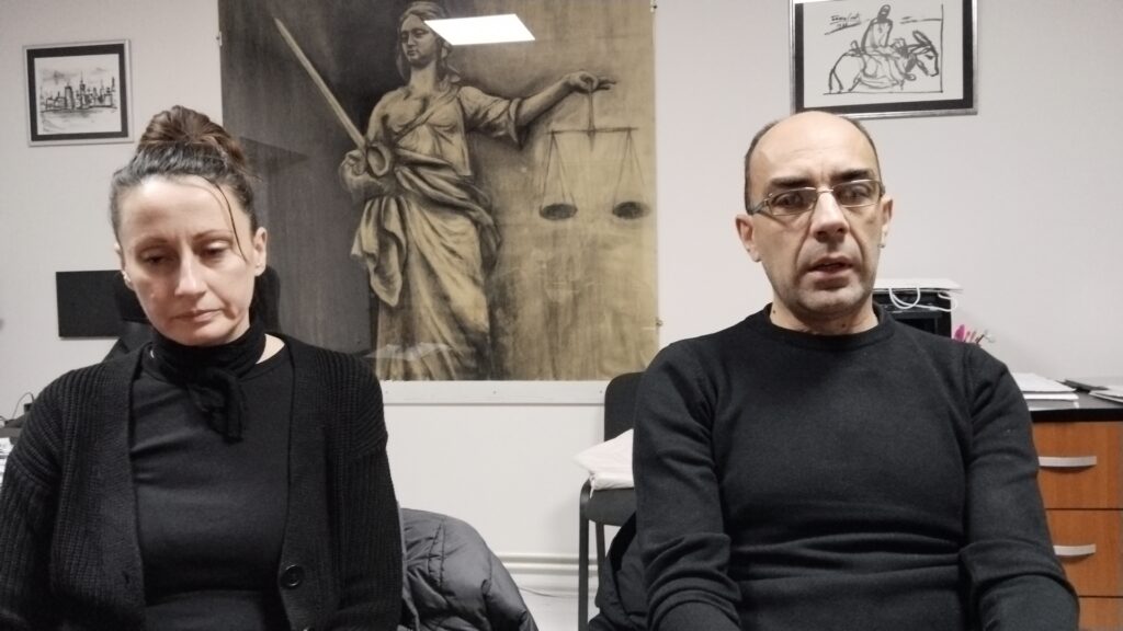 Niška Banja, roditelji ubijenog dečaka Andreja, Andrej Simić (13), ubijen, Sanja Simić, majka, Mića Simić, otac Foto: Miljana Isailović/Nova.rs