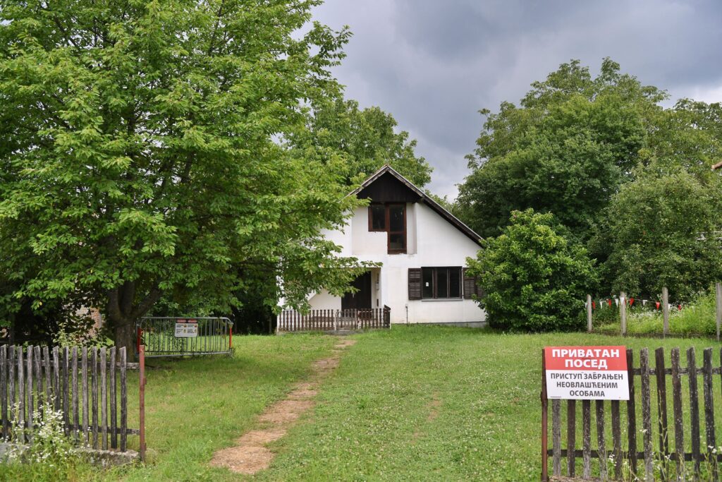 Gornje Nedeljice 28.06.2024. Prodate kuće, napuštene kuće, Marš na Drinu, Ne damo Jadar, Rio Tinto, litijum. Kreni Promeni pešačenje do Gornjih Nedeljica, Gornje Nedeljice Foto: Goran Srdanov/Nova.rs