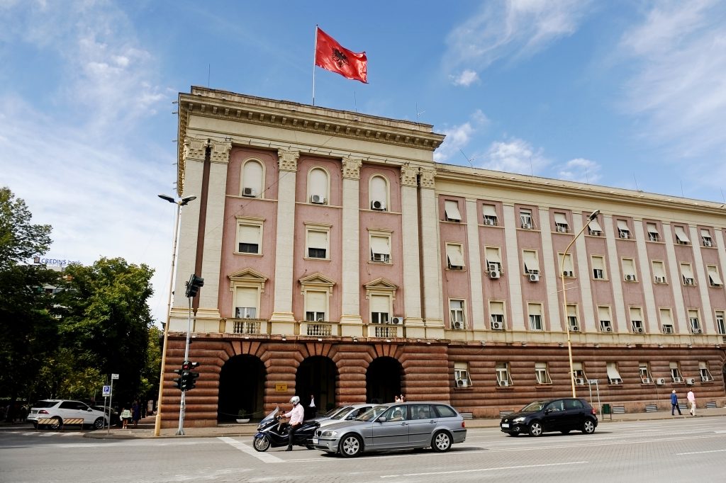 Albanija, Tirana, albanski parlament, zgrada Foto: Shutterstock/roibu