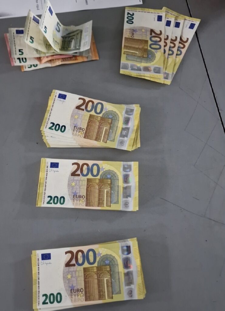 Horgoš, granični prelaz, novac, pare, krijumčarenje,