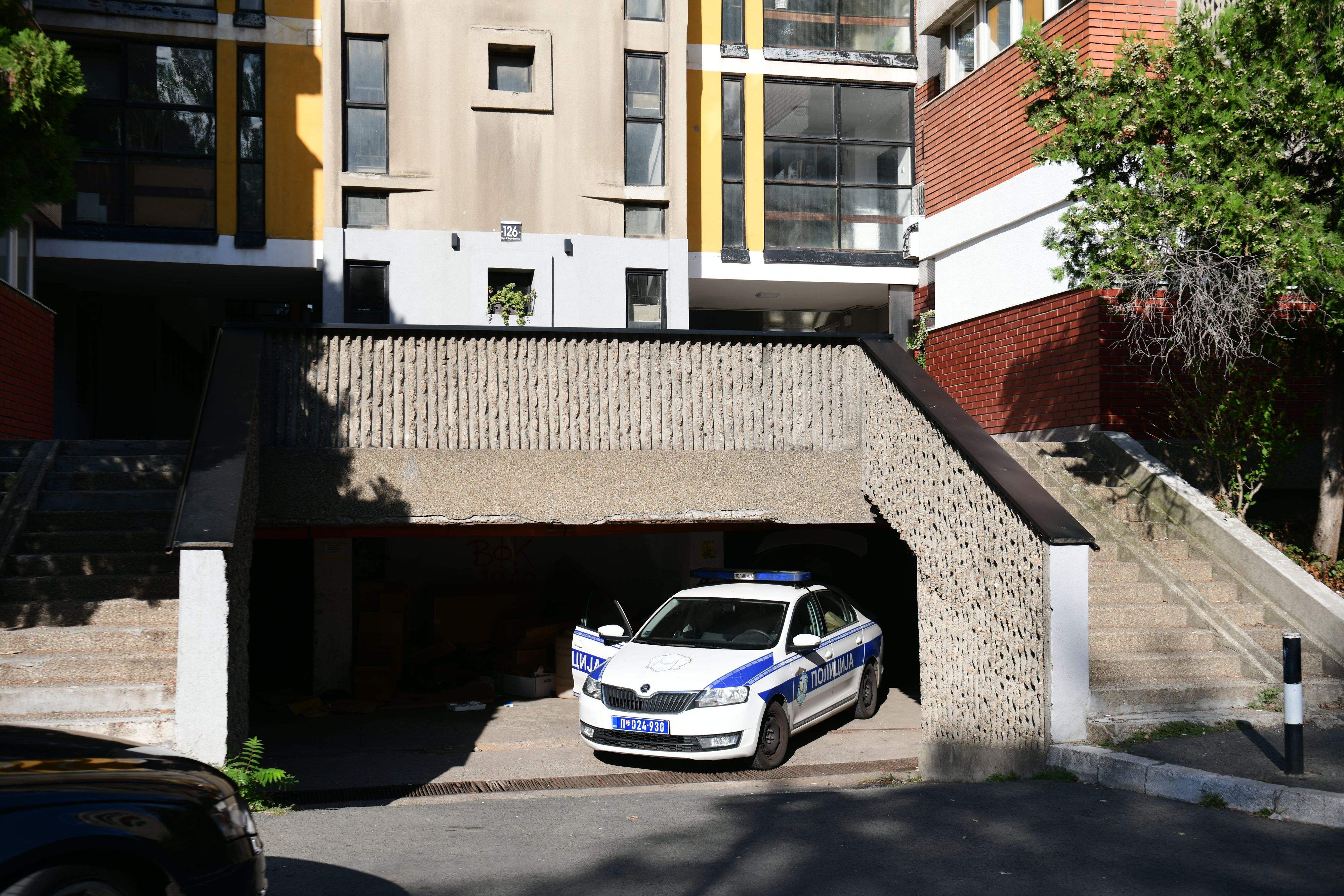 Beograd 26.09.2024. Garaža na Novom Beogradu u bloku 29. gde je pronađena velika količina eksploziva i oružja. Novi Beograd, blok 29, garaža, eskploziv, oružje Foto: Filip Krainčanić/Nova.rs