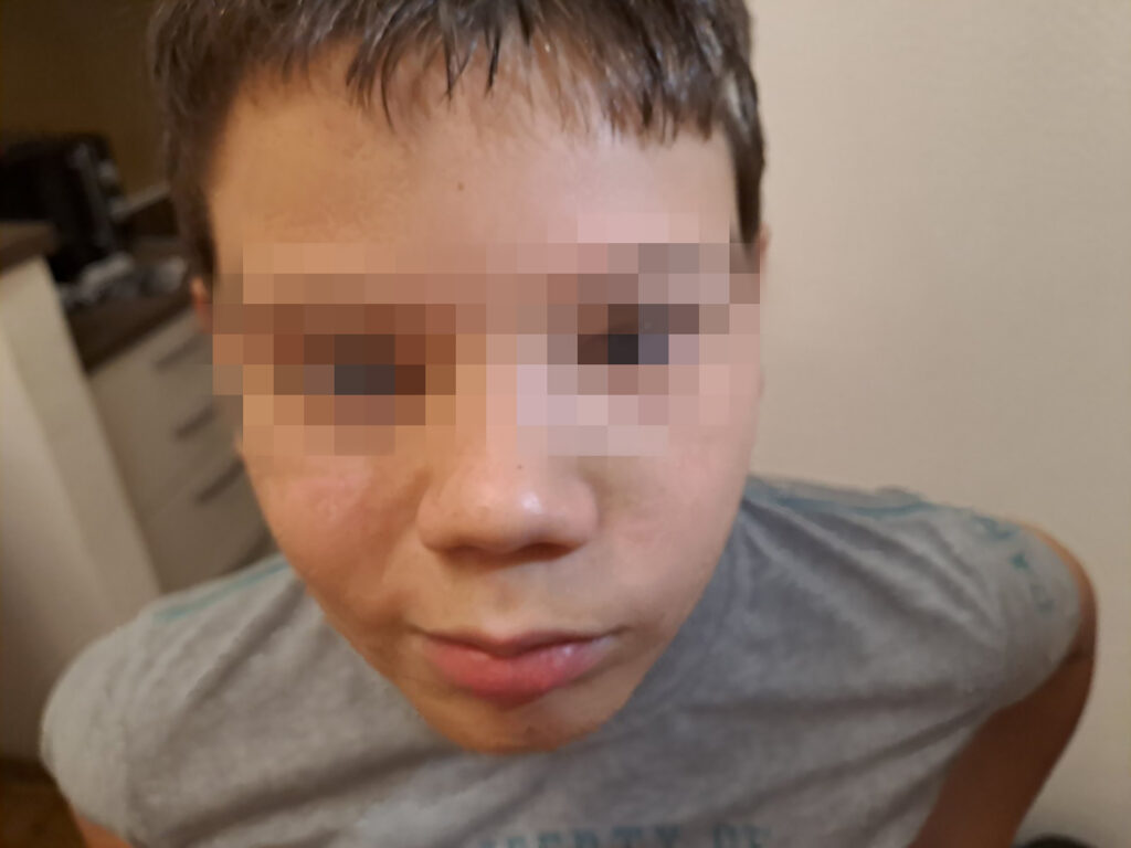 Jovan Vukobrat iz Mladenovca, pretucen u osnovnoj školi, majka Tamara Vukosavljević  Mladenovac