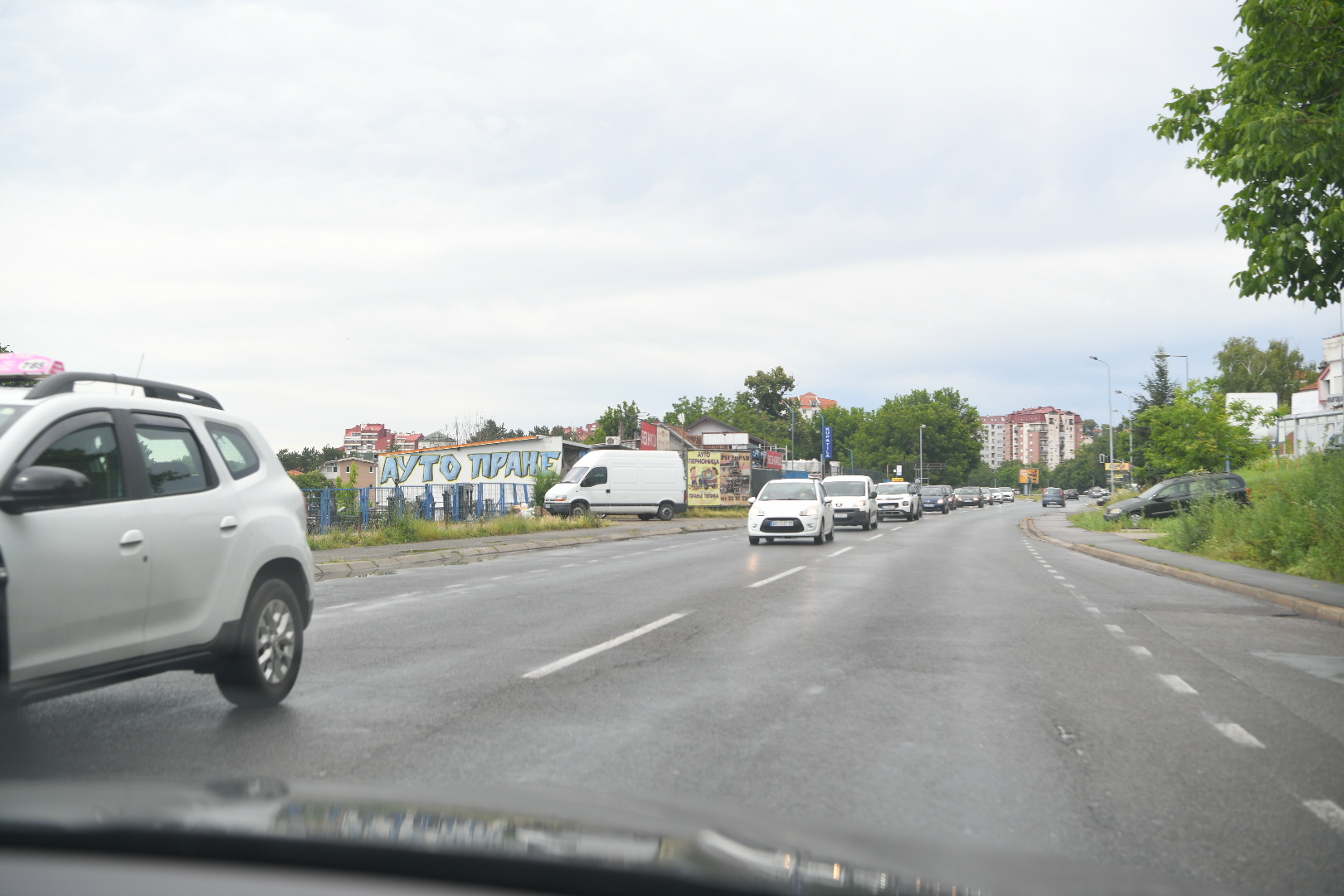 Beograd, 03.06.2024. Putevi, saobraćajnice, mesta gde se stvaraju velike bare kad je kiša, saobraćaj, put Foto: Amir Hamzagić/Nova.rs