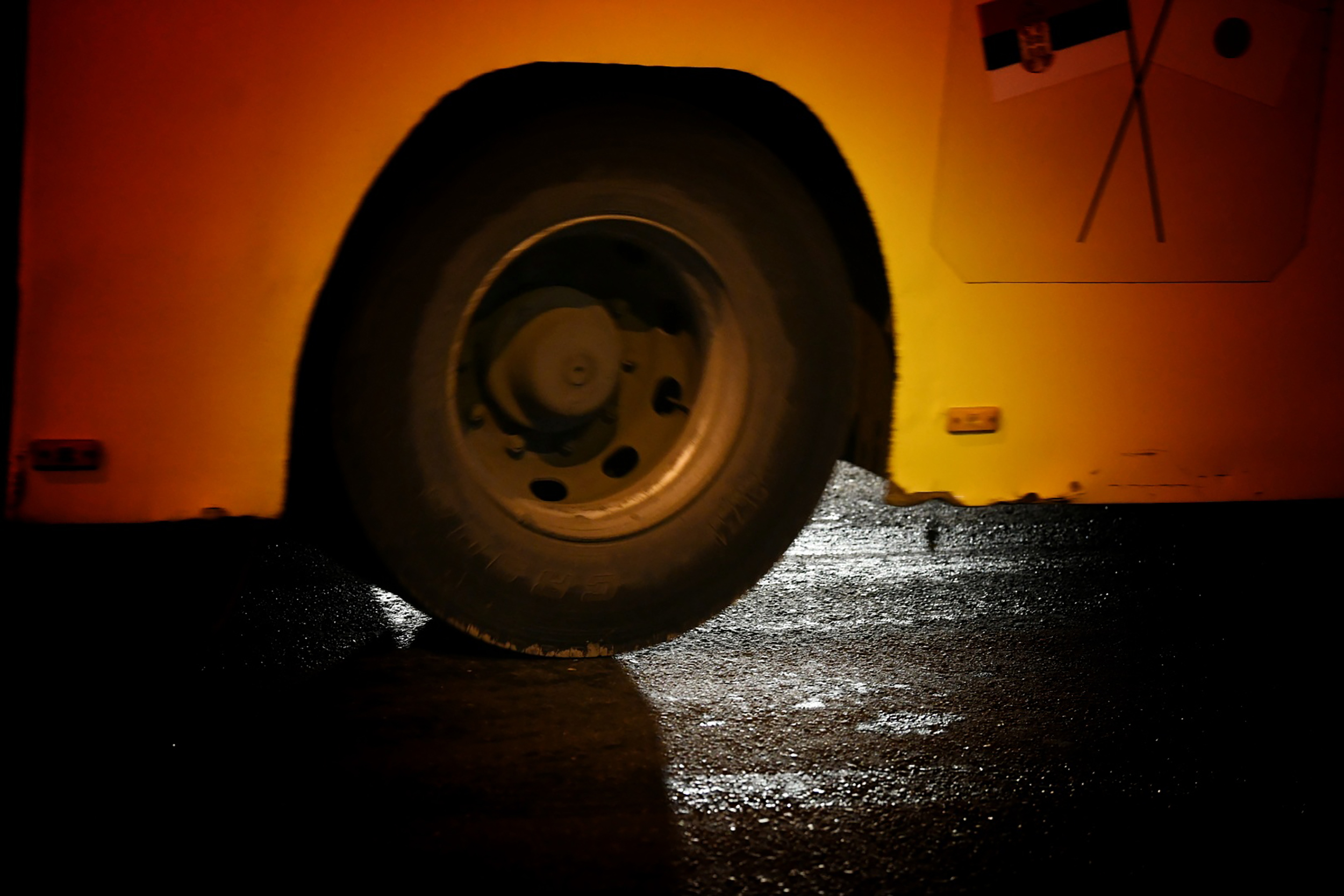 Beograd 06.01.2023. Karaburma. hronika, javni gradski prevoz, autobus, noc,