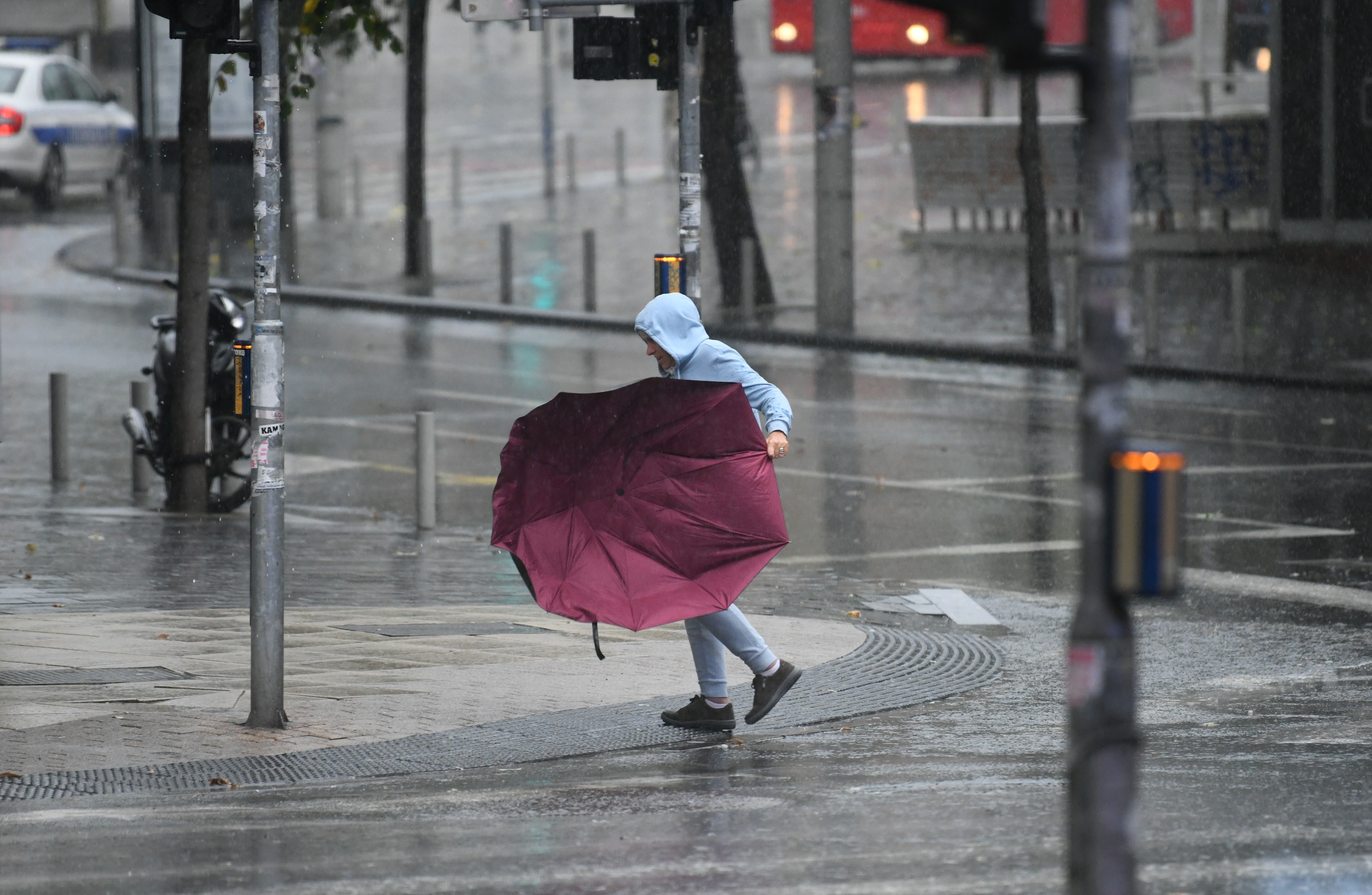 Beograd, 05.11.2023. Oluja, kiša, vetar, vremenska prognoza, jesen, zahlađenje, nevreme, pljusak, olujni vetar Foto: Vesna Lalić/Nova.rs