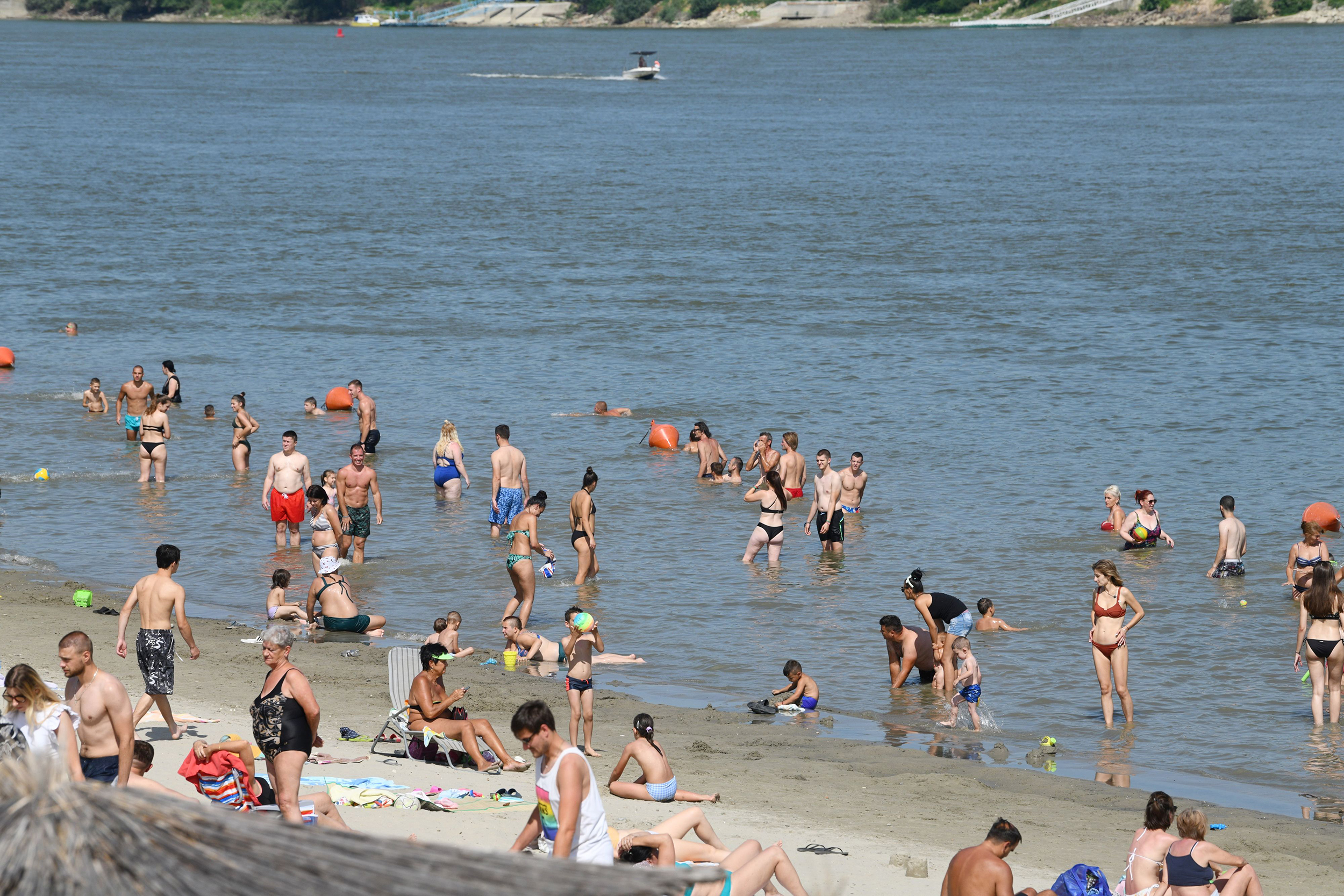 Novi Sad 08.07.2023. Štrand, kupalište, kupači, plaza, lepo vreme, vremenska prognoza Foto: Filip Krainčanić/Nova.rs