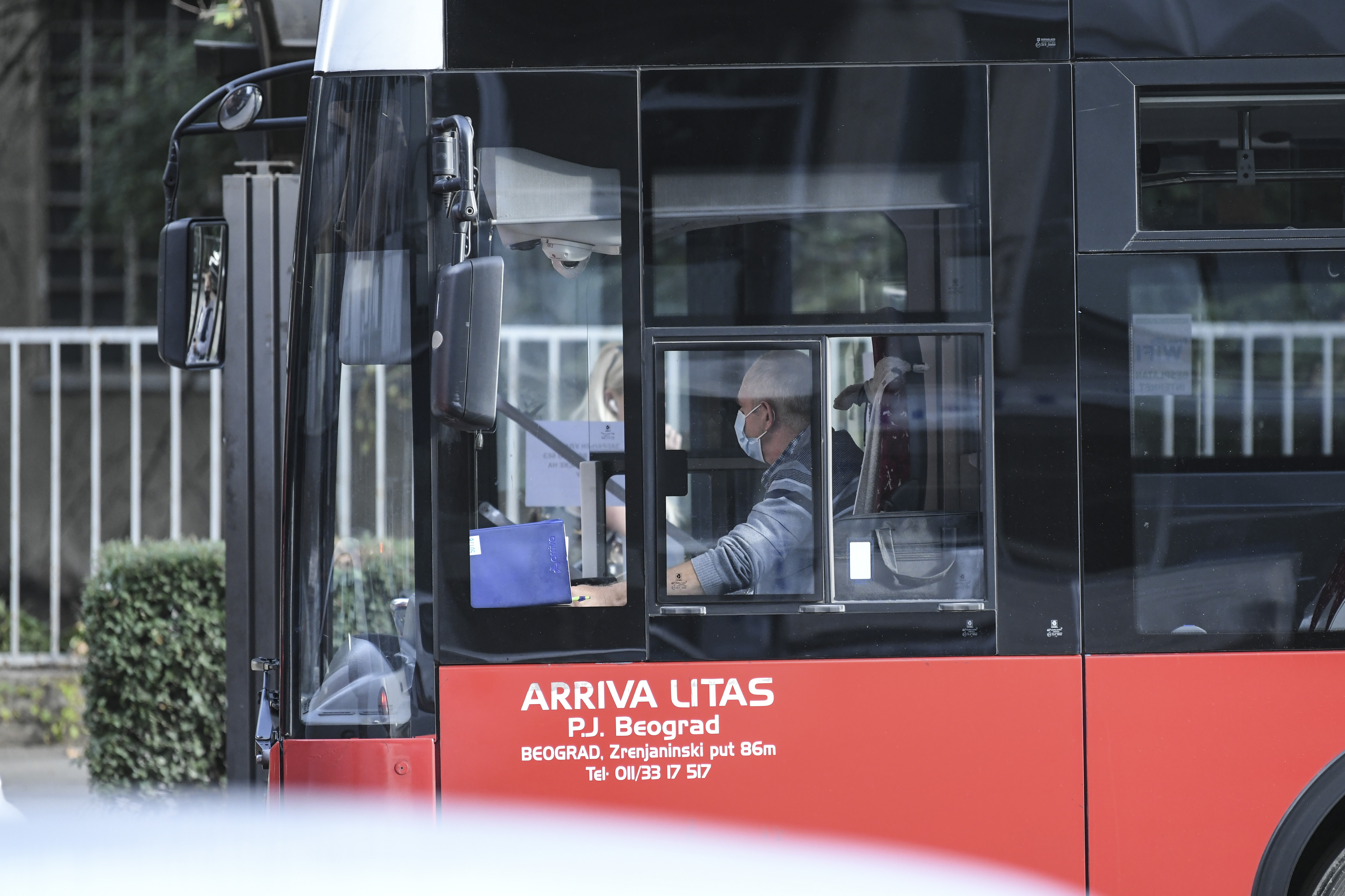 Beograd, 05.10.2020. Jutro, grad, Gsp, Autobus, Koronavirus, maske, maska, kovid, gradski prevoz Foto: Dragan Mujan/Nova.rs