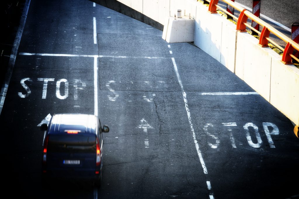 Beograd 23.04.2020. Mostarska petlja, mostar, autoput, prazna petlja, koronavirus Foto: Vesna Lalić/Nova.rs