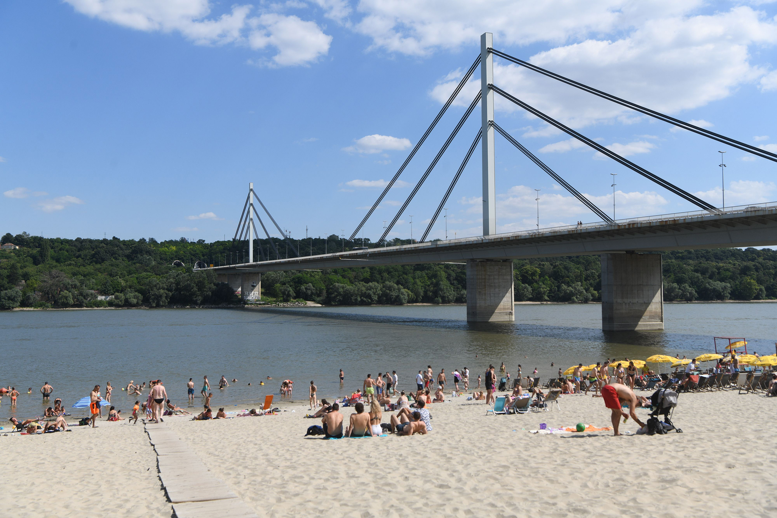 Novi Sad 08.07.2023. Štrand, kupalište, kupači, plaza, lepo vreme, vremenska prognoza Foto: Filip Krainčanić/Nova.rs