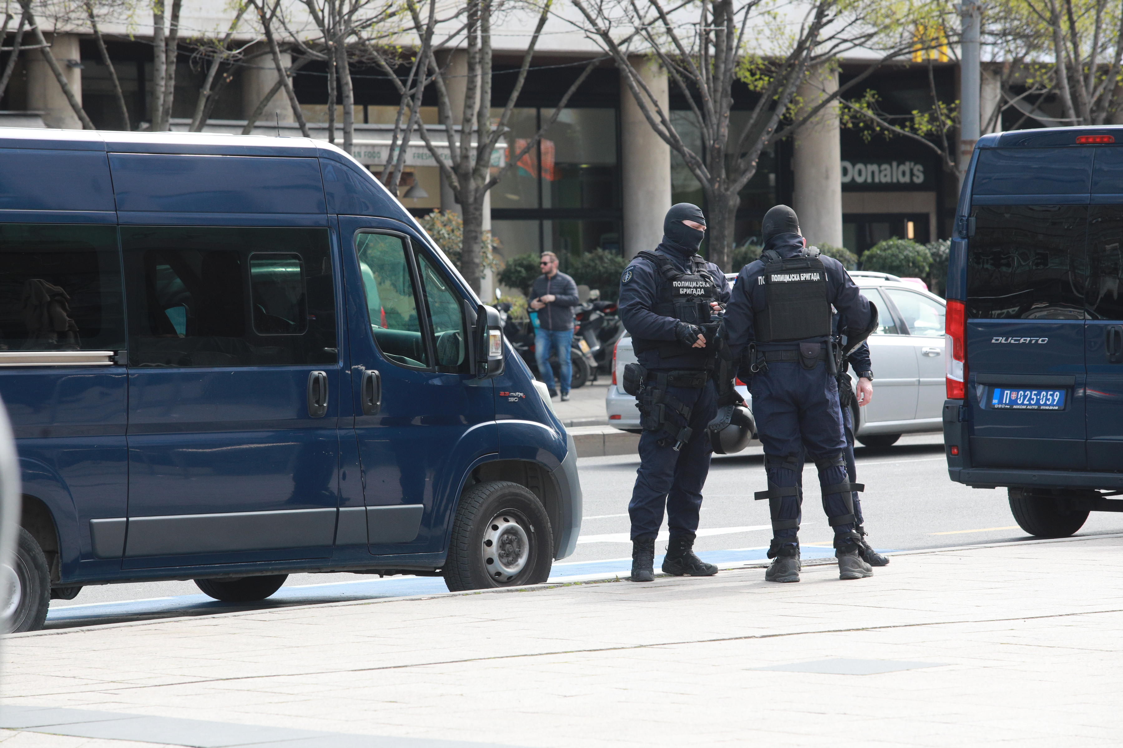 The police received a tip that a suspicious bag had been spotted in the "Moskva" hotel and teams of the MUP arrived at the hotel, and the counter-sabotage team of the MUP specialized in the removal of explosives also arrived, which after a detailed inspec