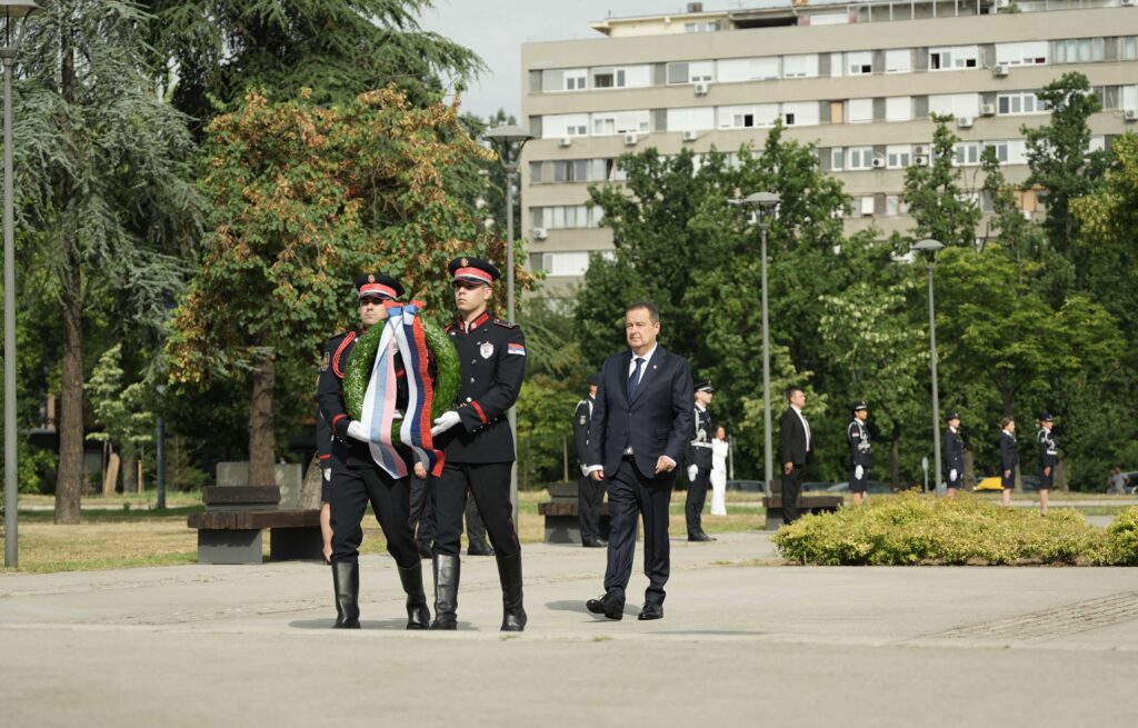 MUP-Saopstenje-Ministar Dacic-Polaganje venaca-Dan MUP